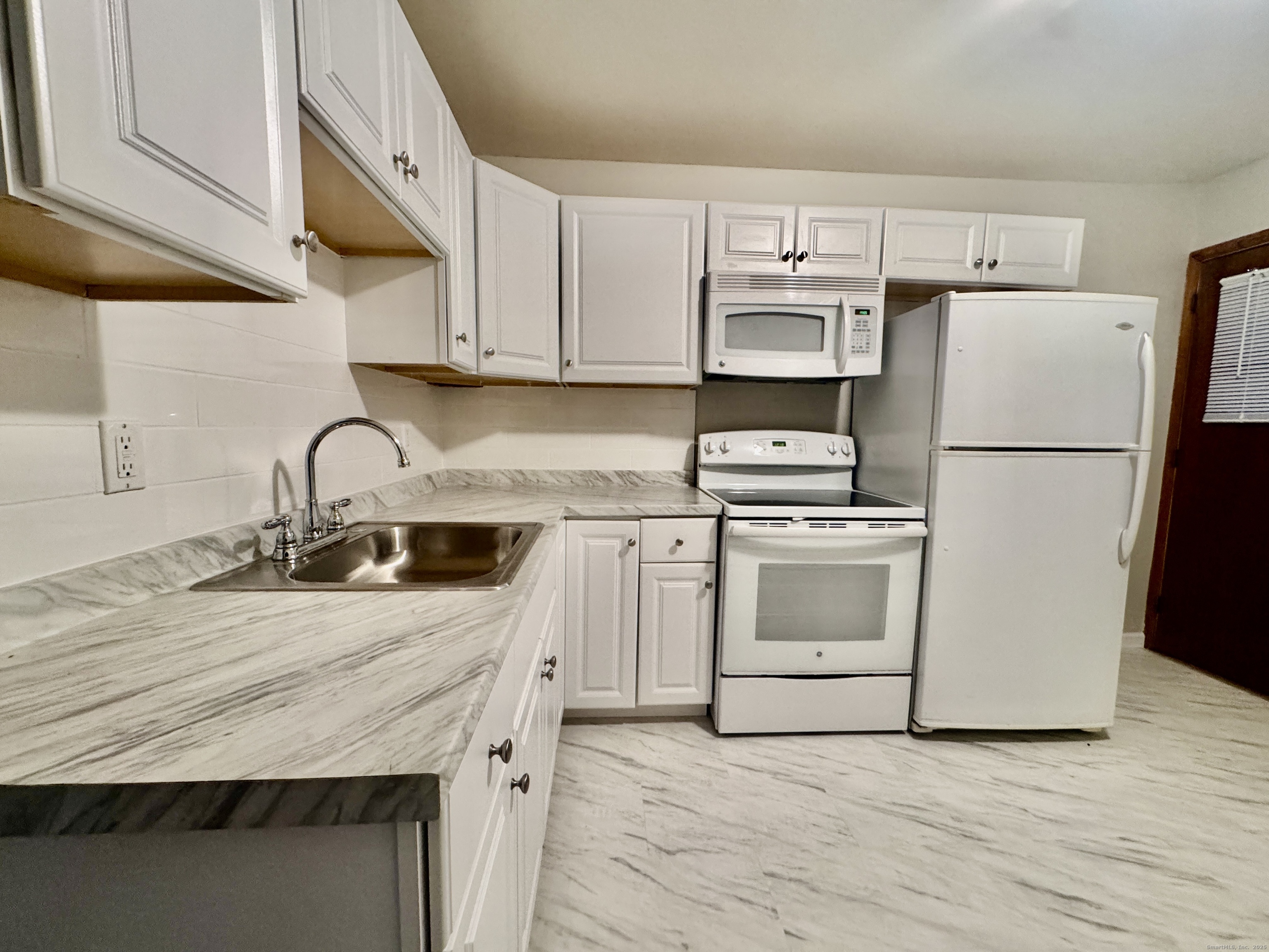 197 Potuccos Ring Road Apt 5