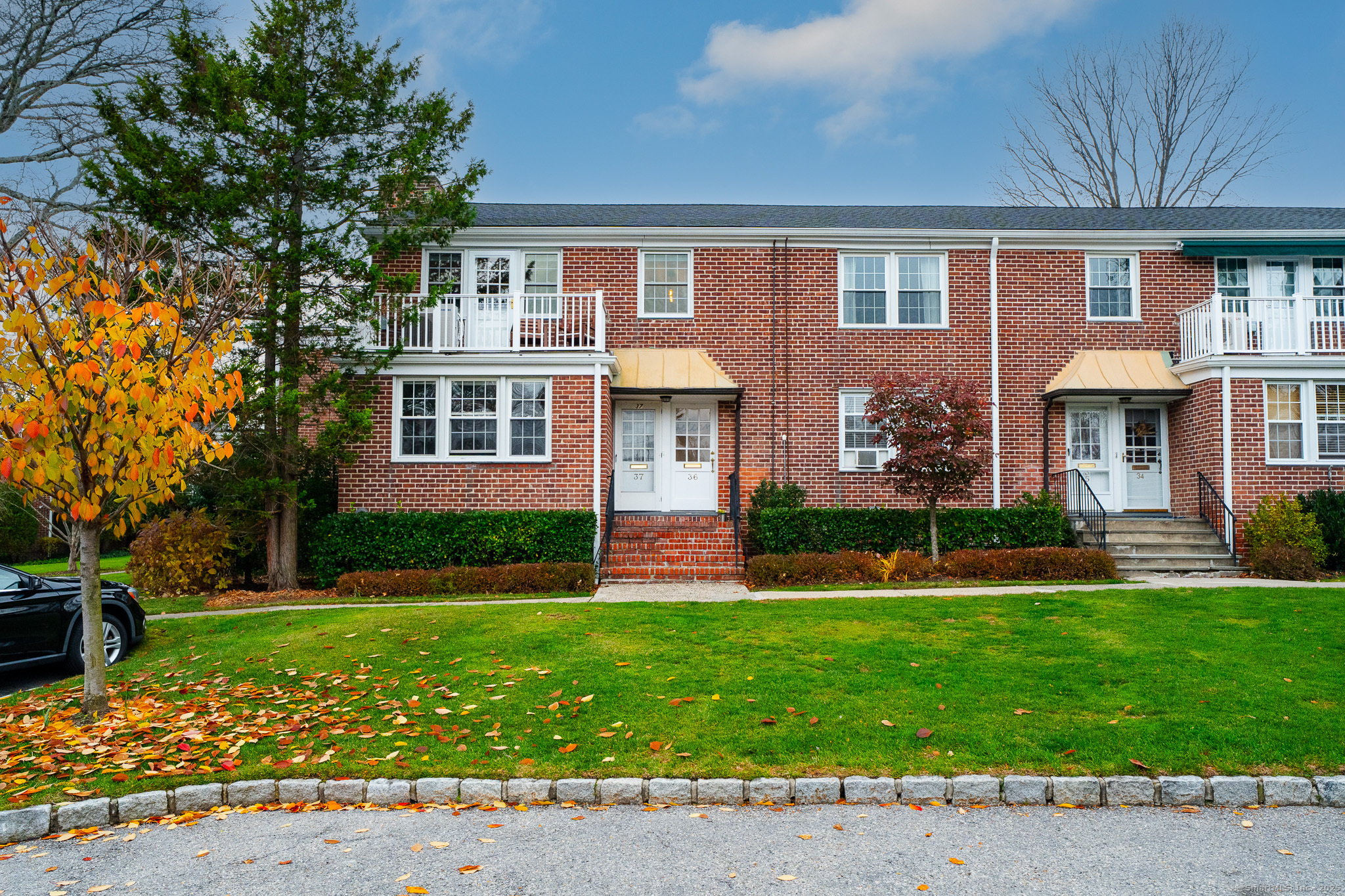 36 Putnam Park