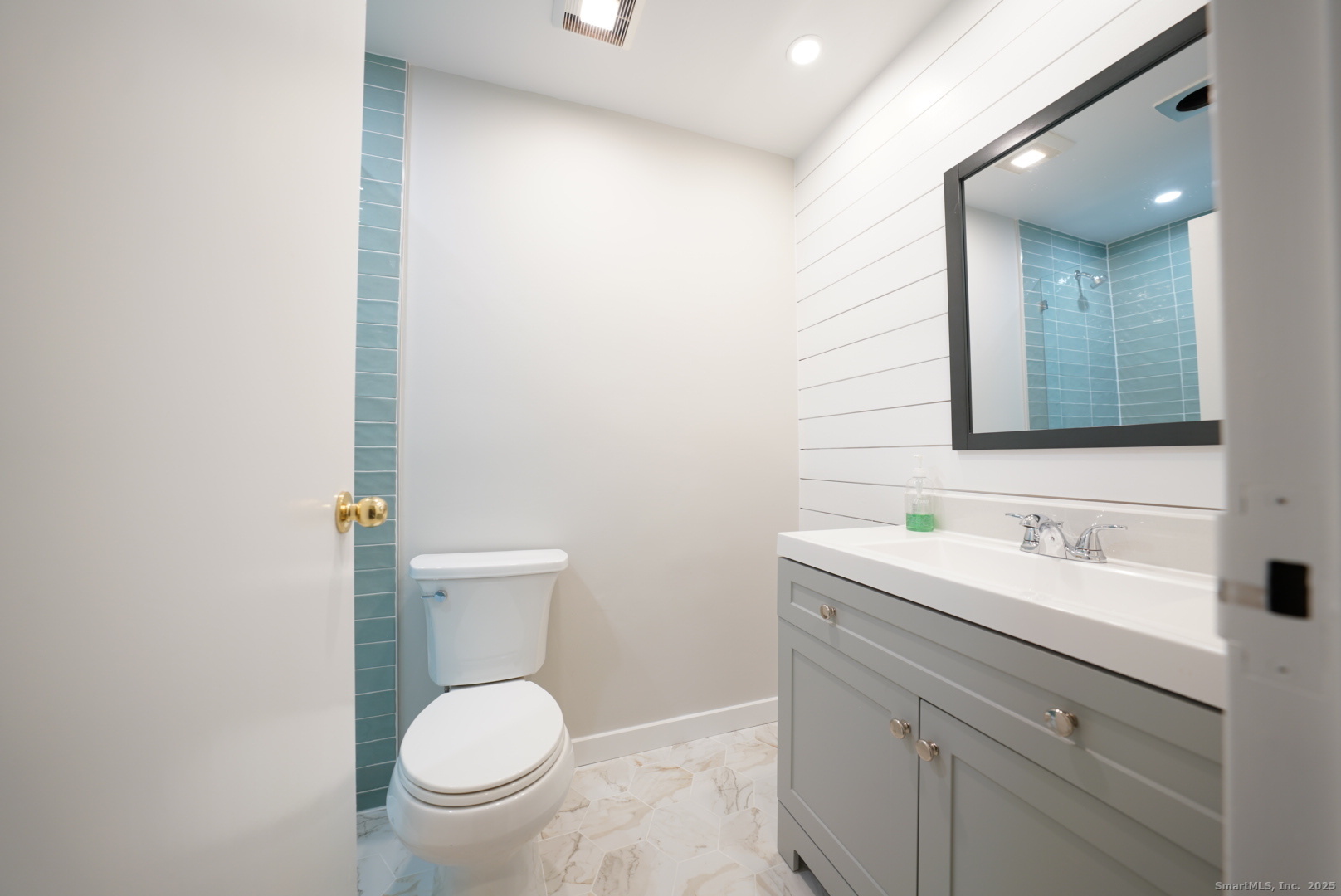 94 Washington Street APT 3