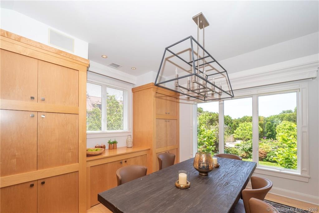 10 Bluewater Hill South