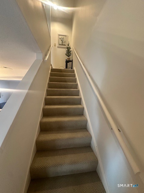 25 Farmington Chase Crescent 25