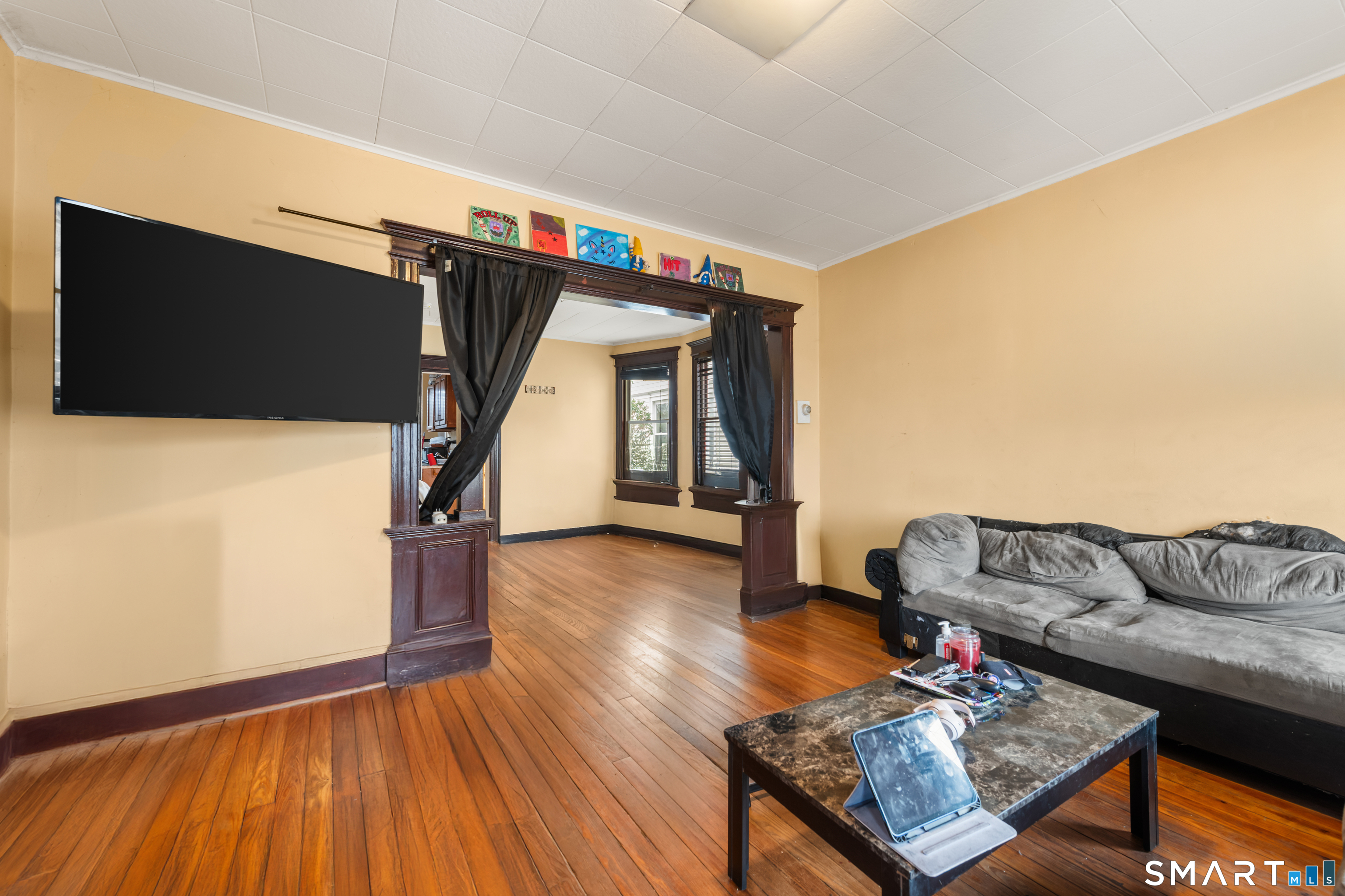 386 Huntington Road