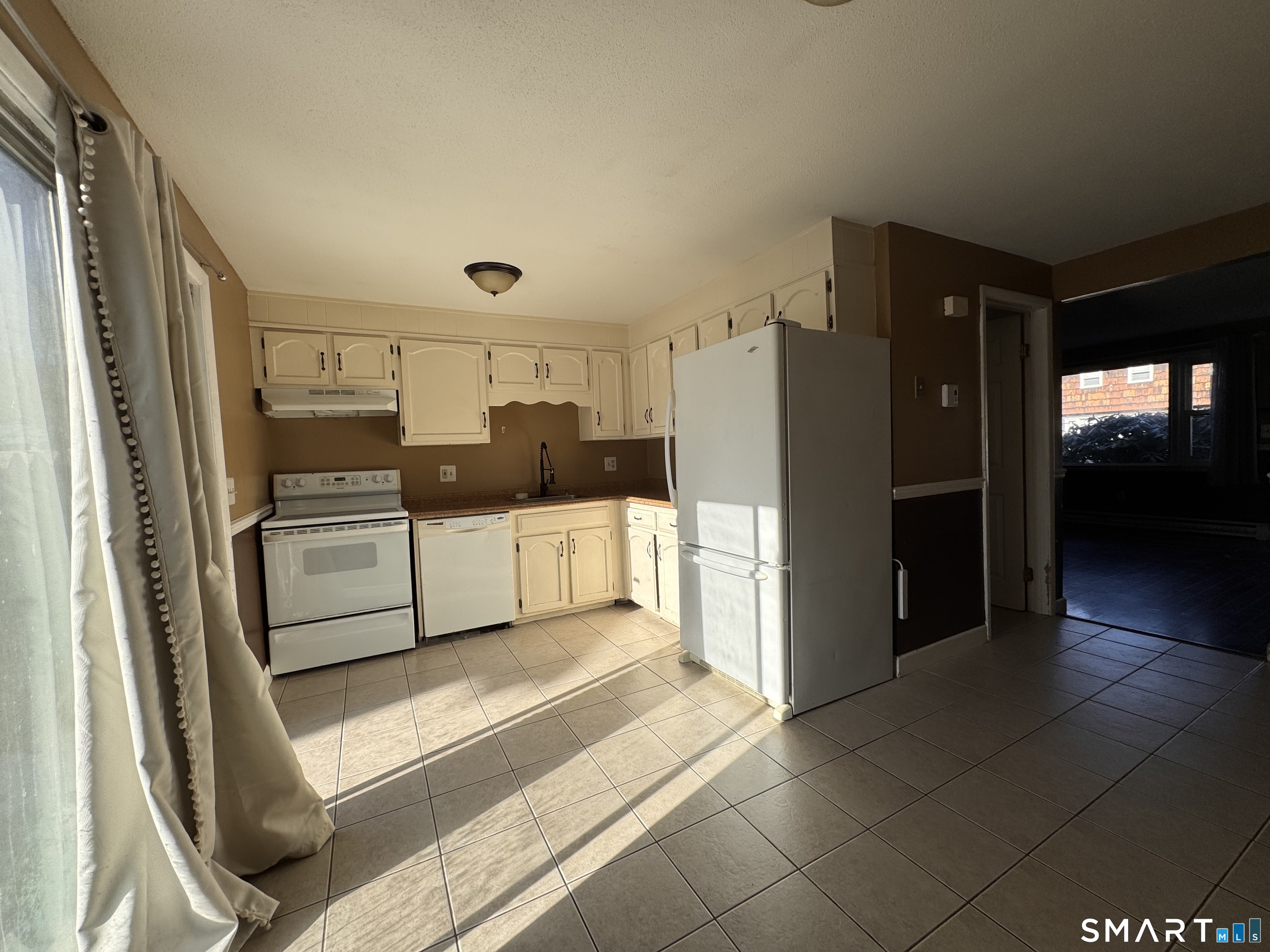 148 Westbury Park Road APT A