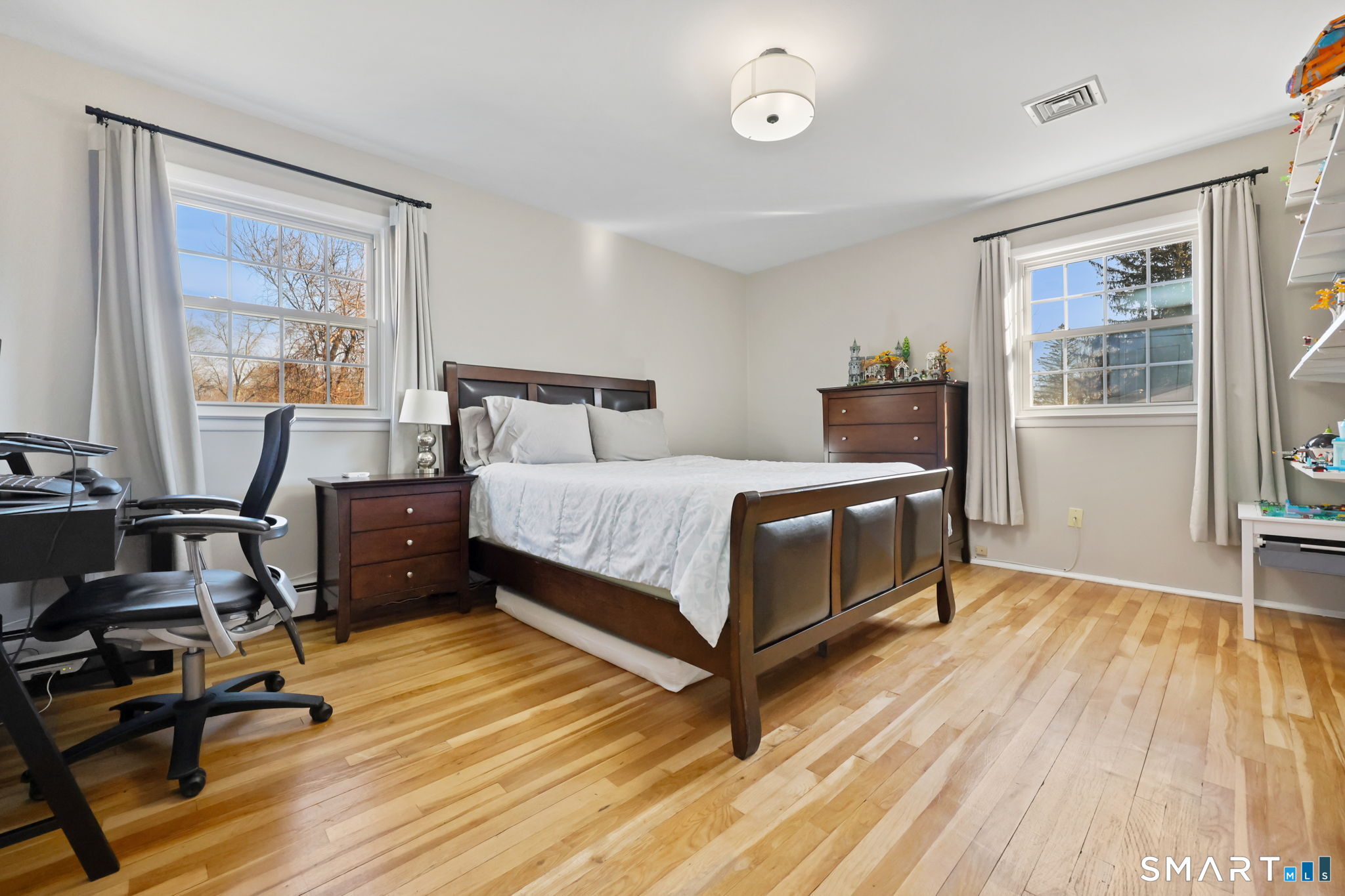 33 Purdy Road East
