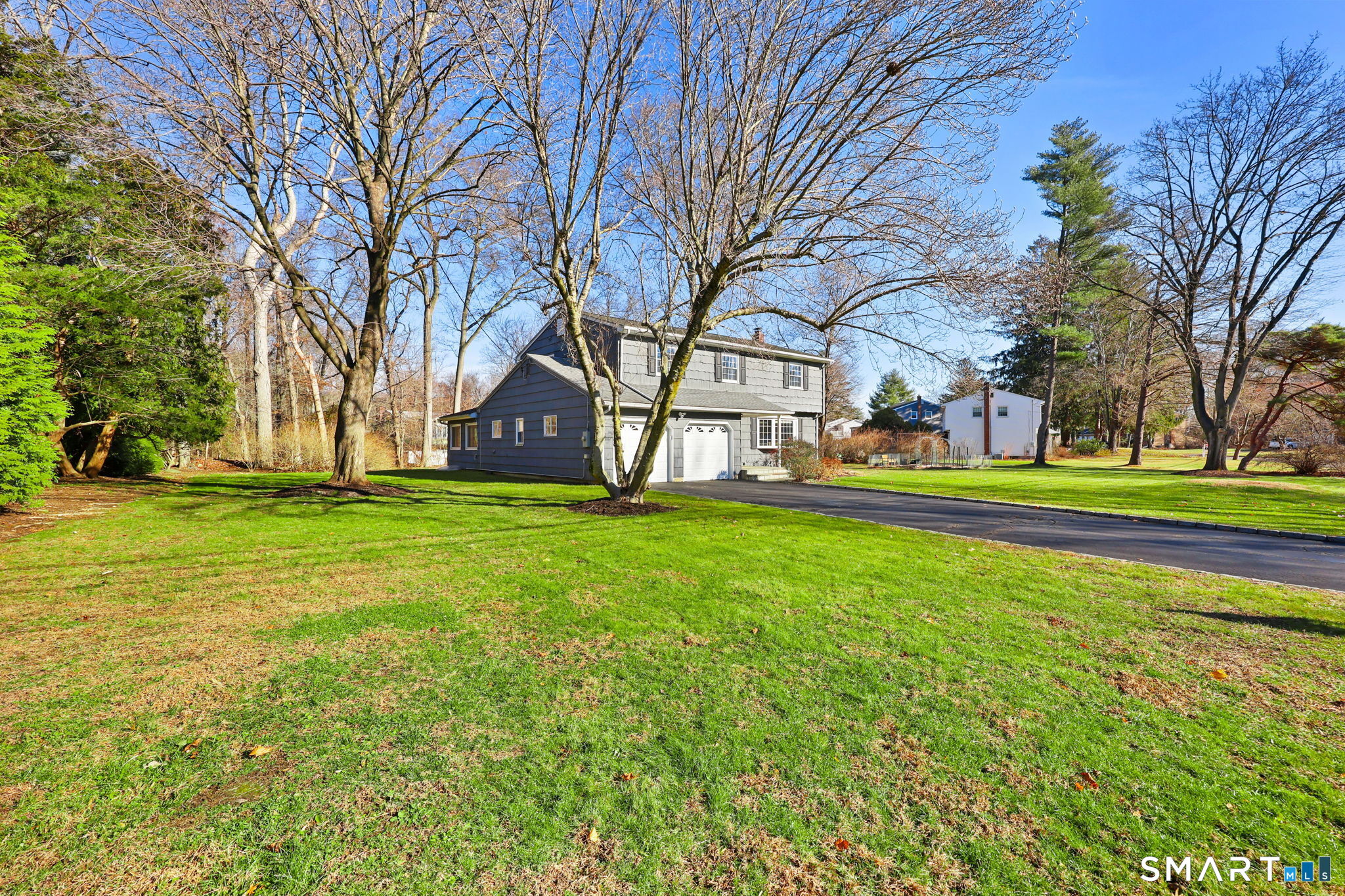 33 Purdy Road East