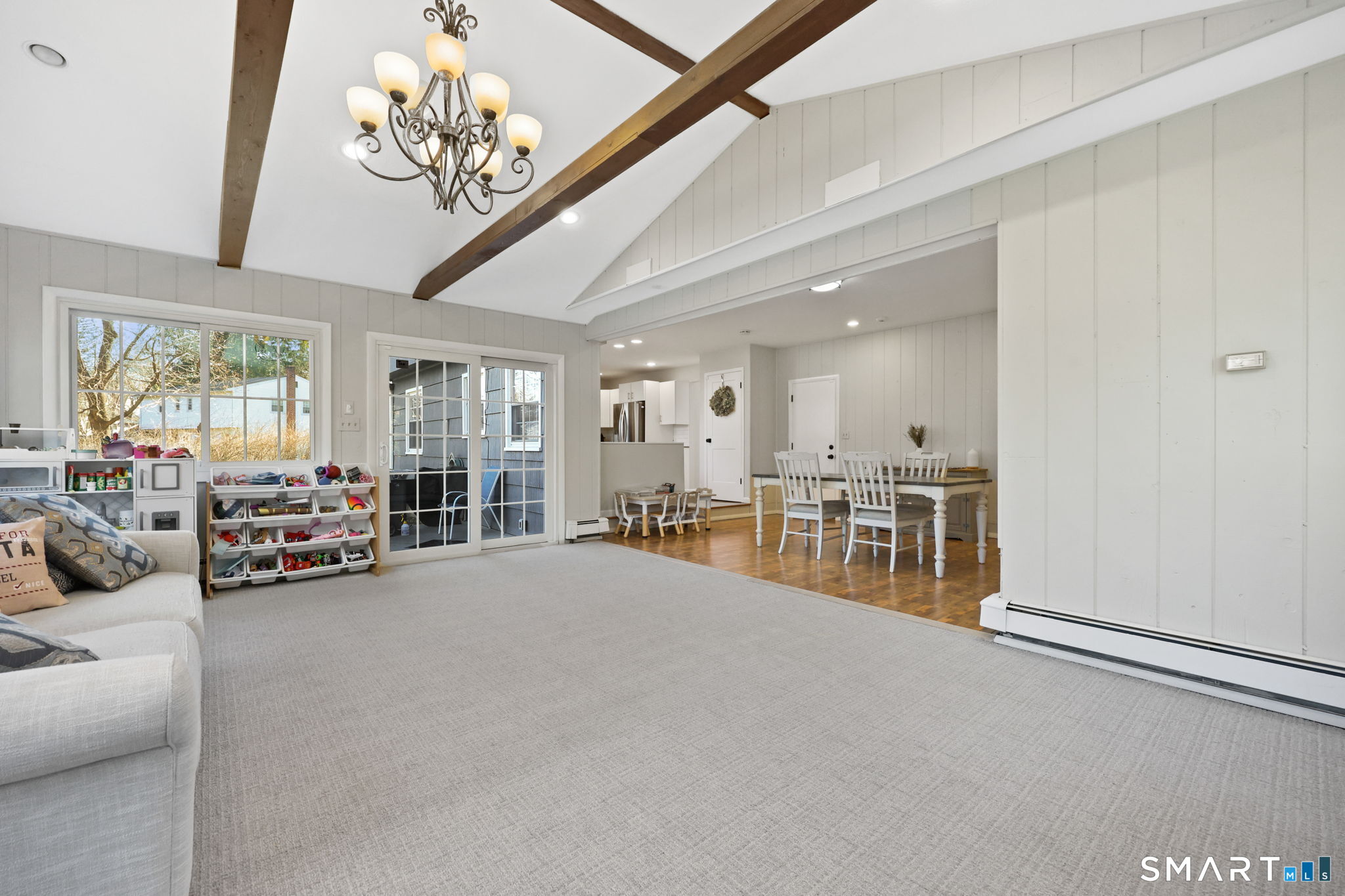 33 Purdy Road East