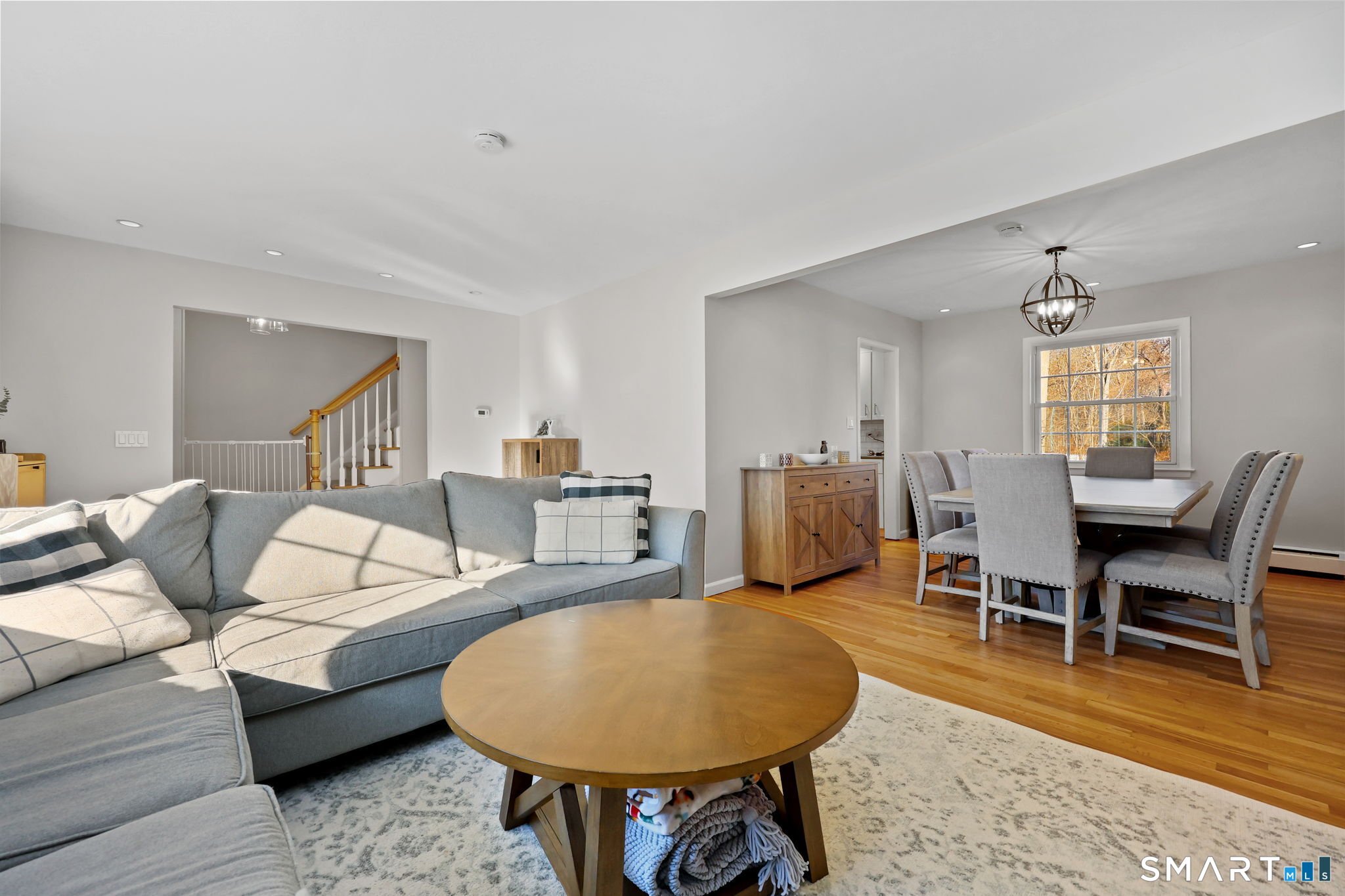 33 Purdy Road East