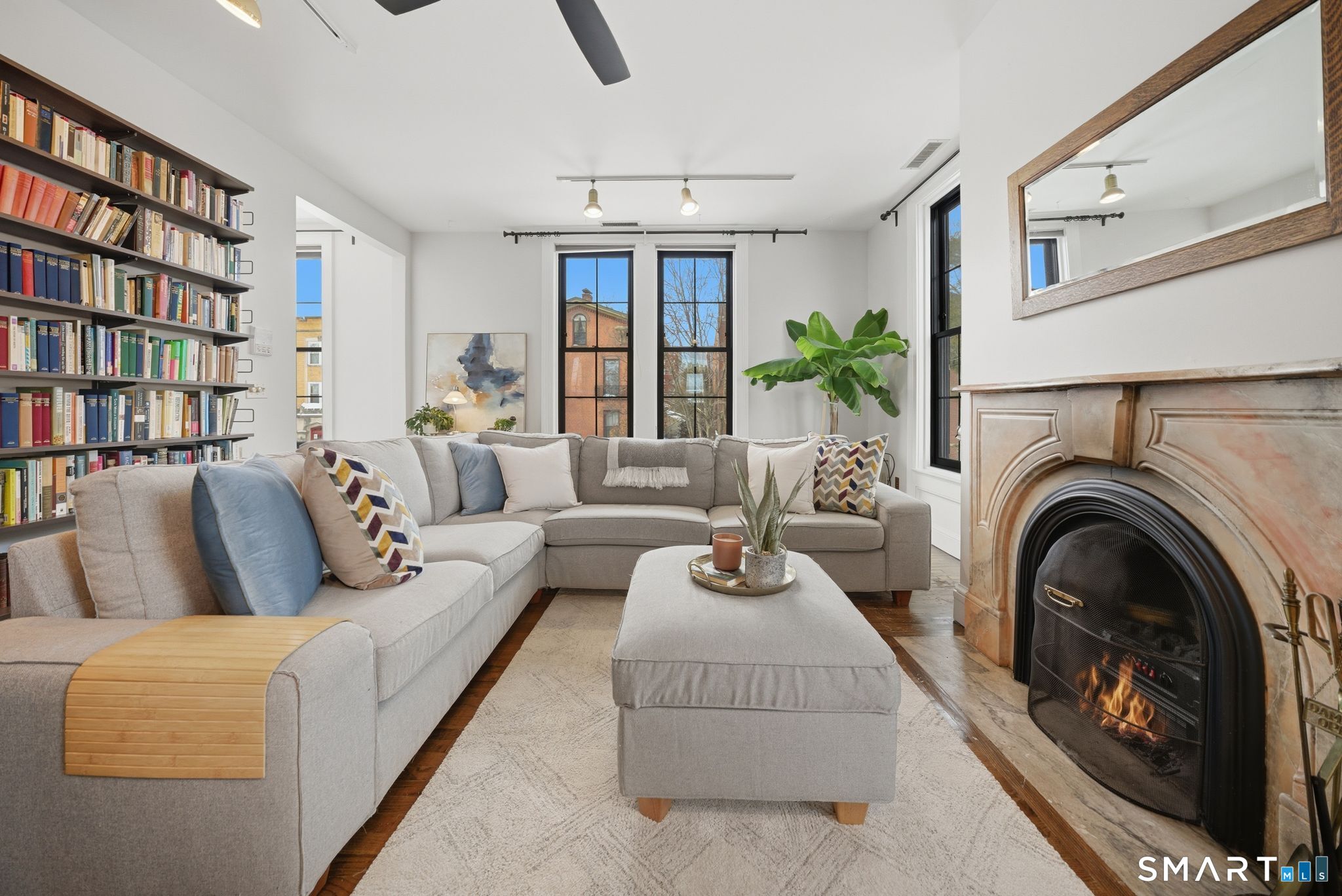 34 Charter Oak Place 4