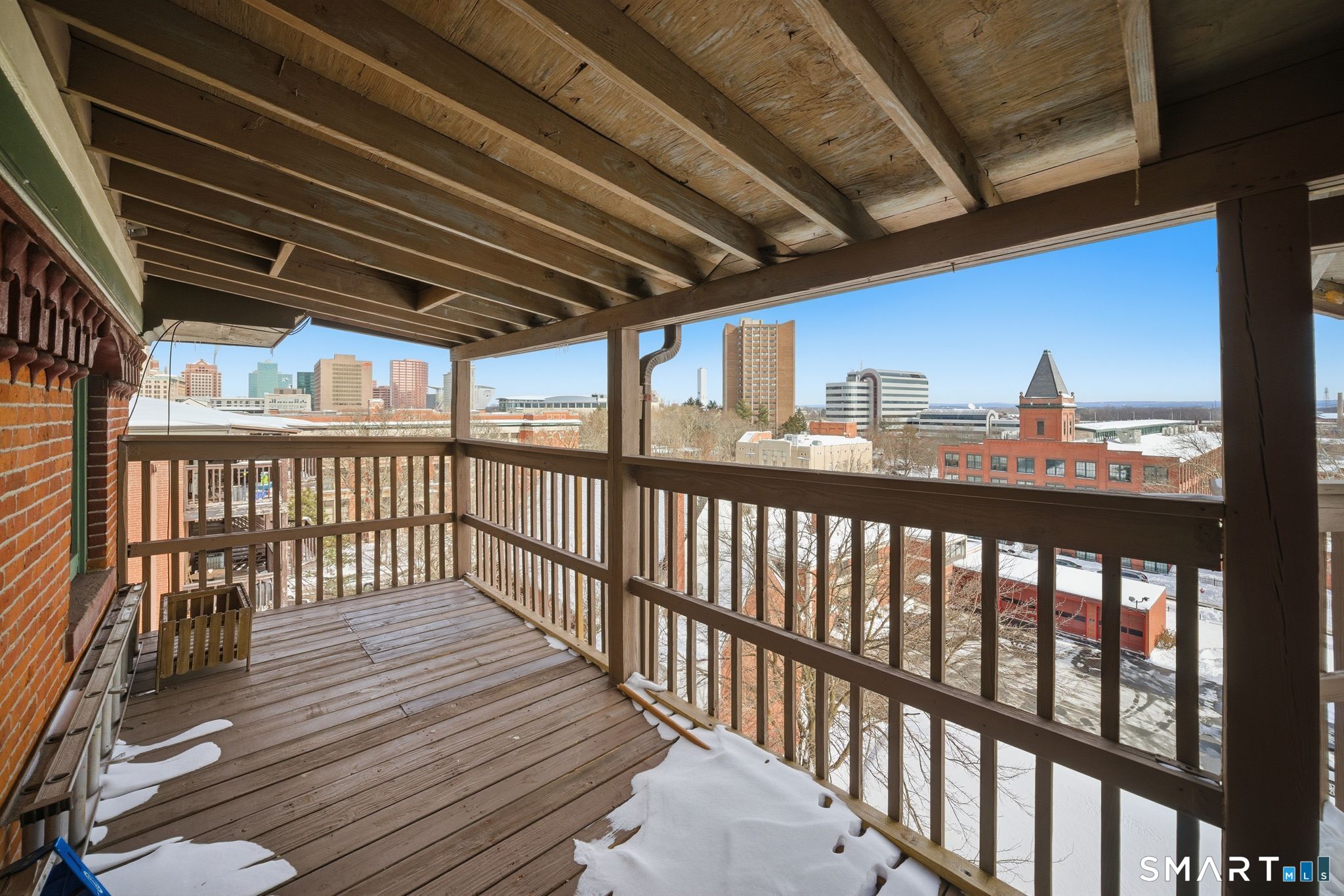 34 Charter Oak Place 4