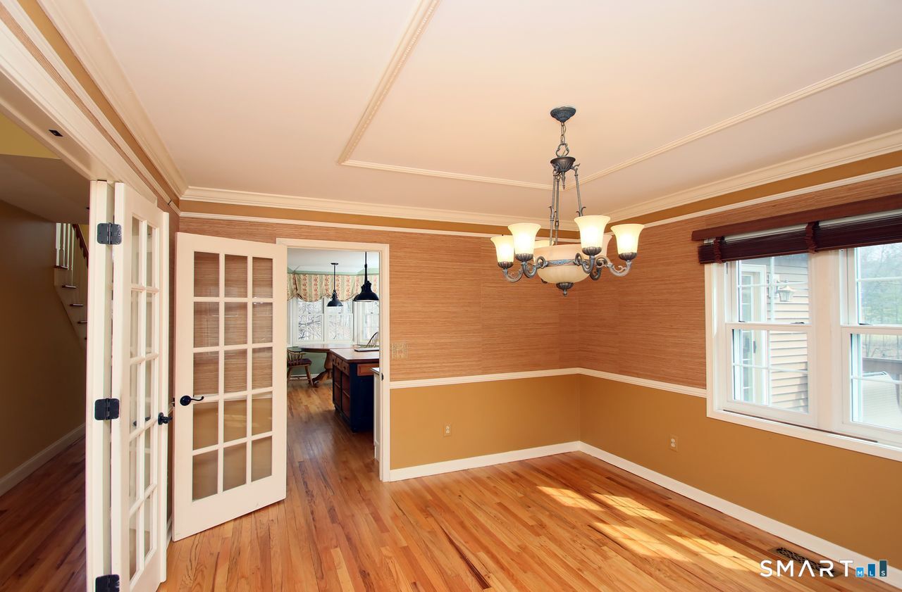 22 Meadowood Drive