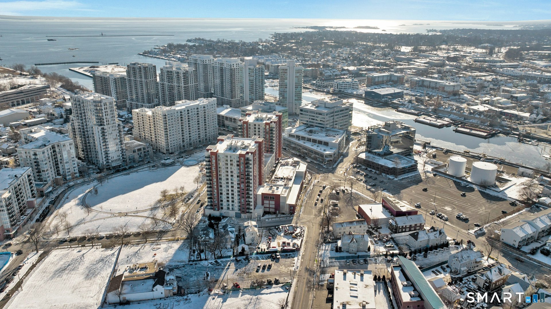 225 Washington Boulevard