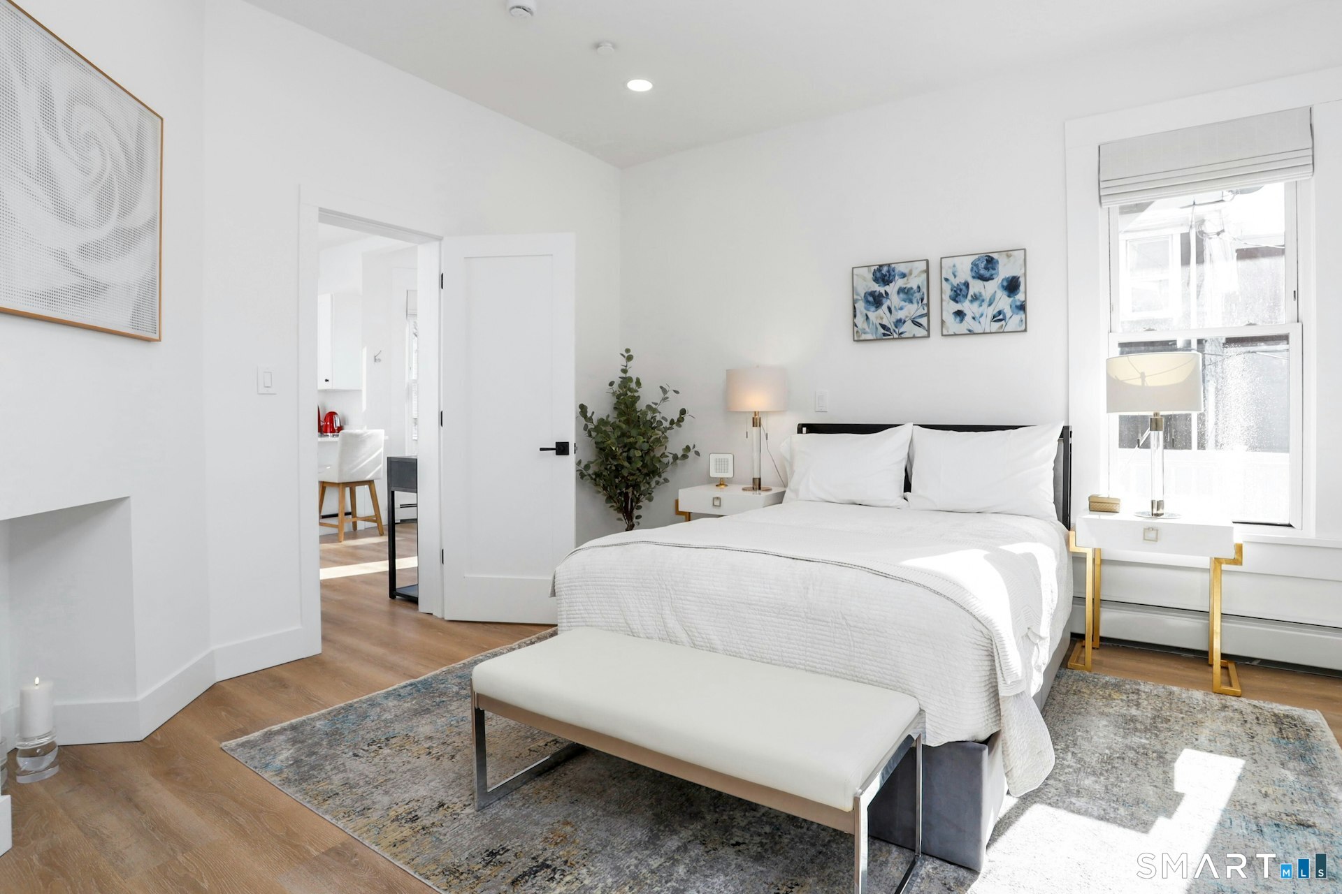 225 Washington Boulevard