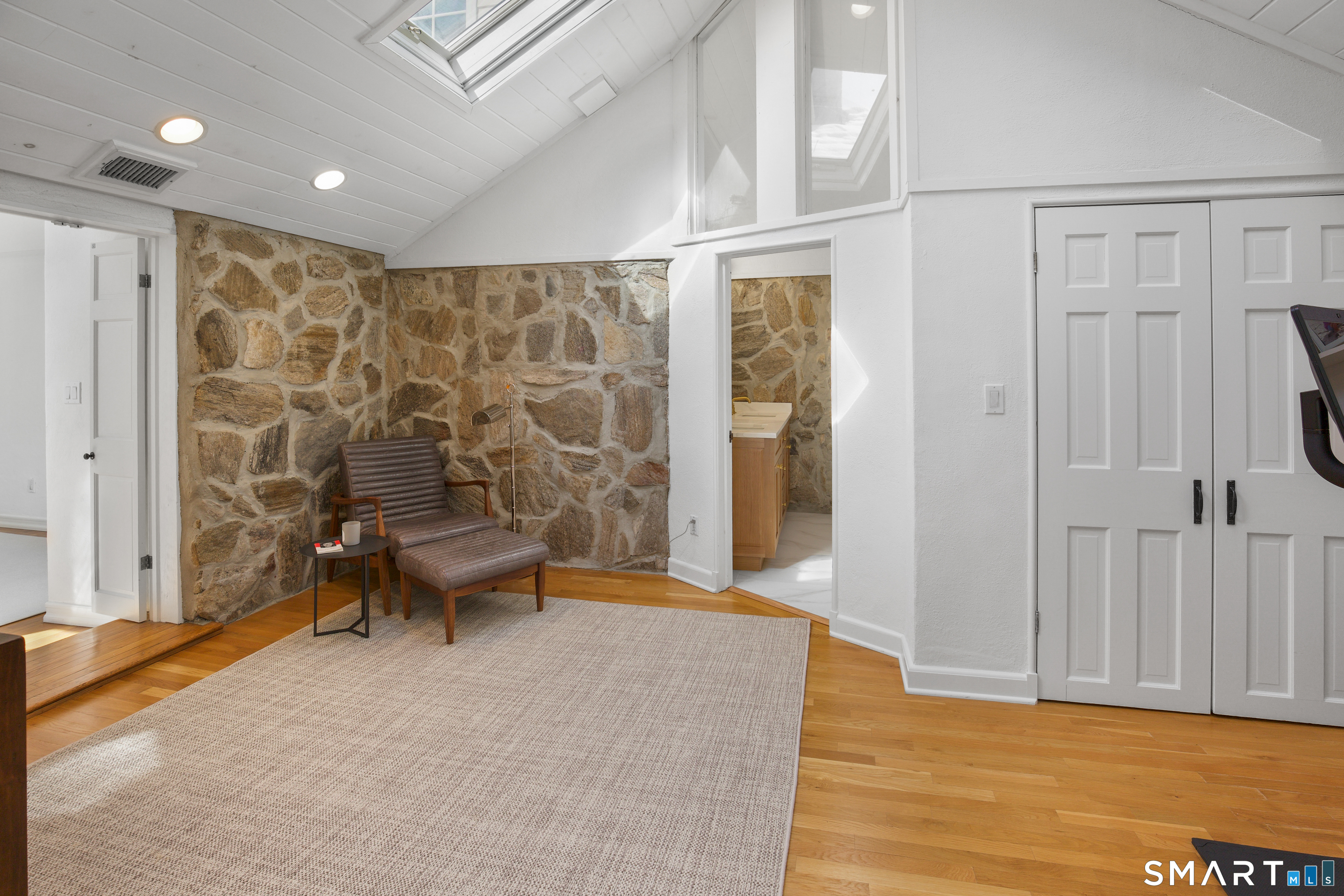 10 Charcoal Hill Road