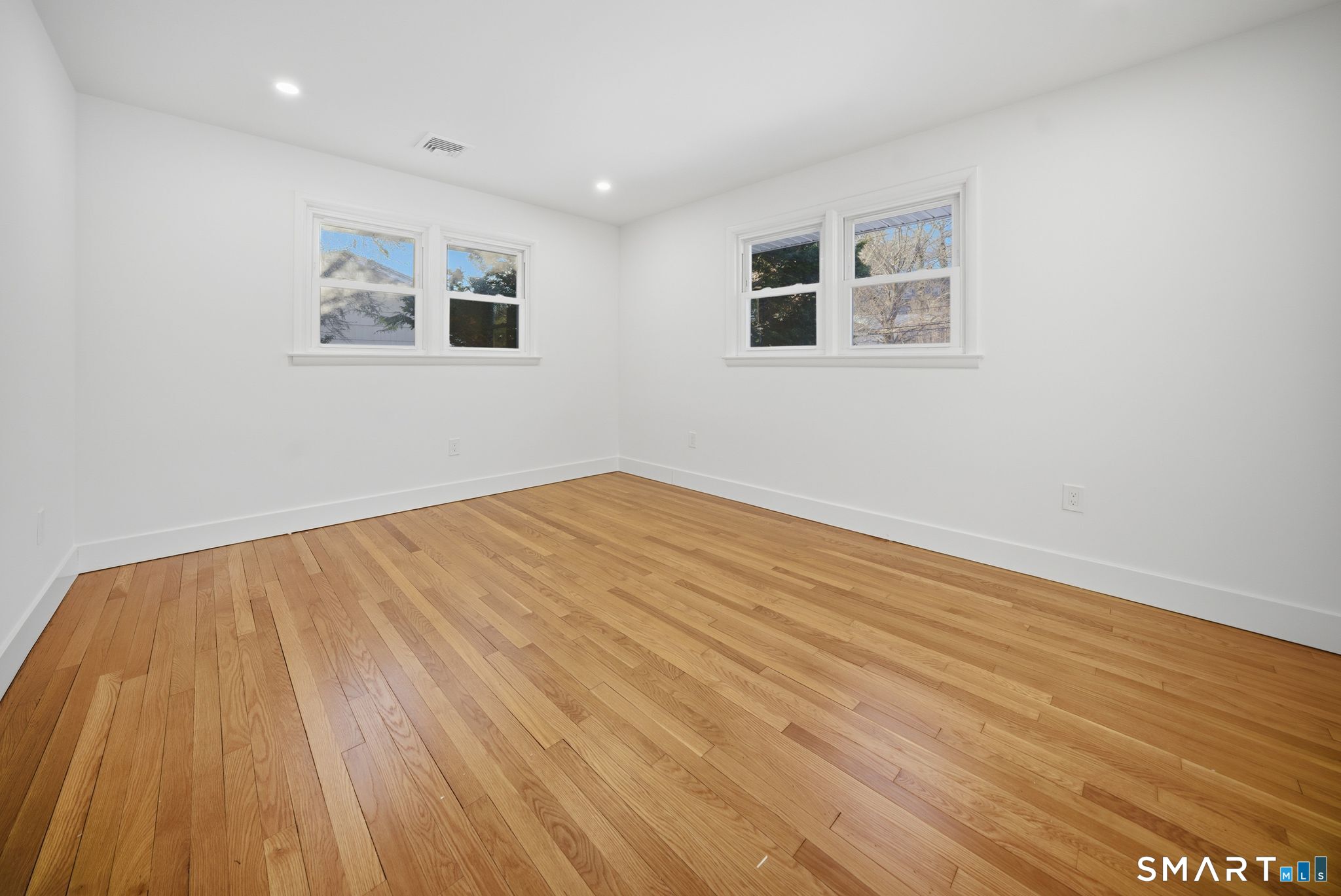 90 Lu Manor Drive