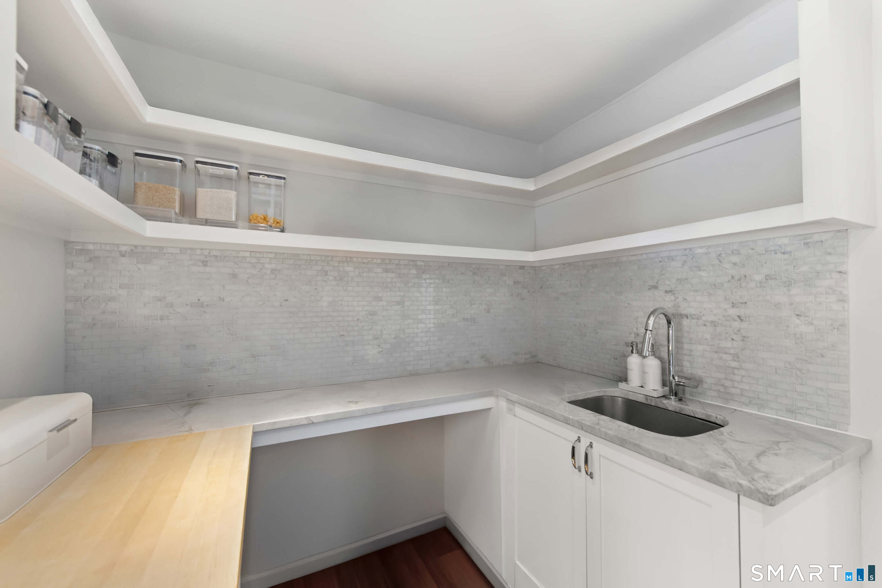 29 Hunting Ridge Road