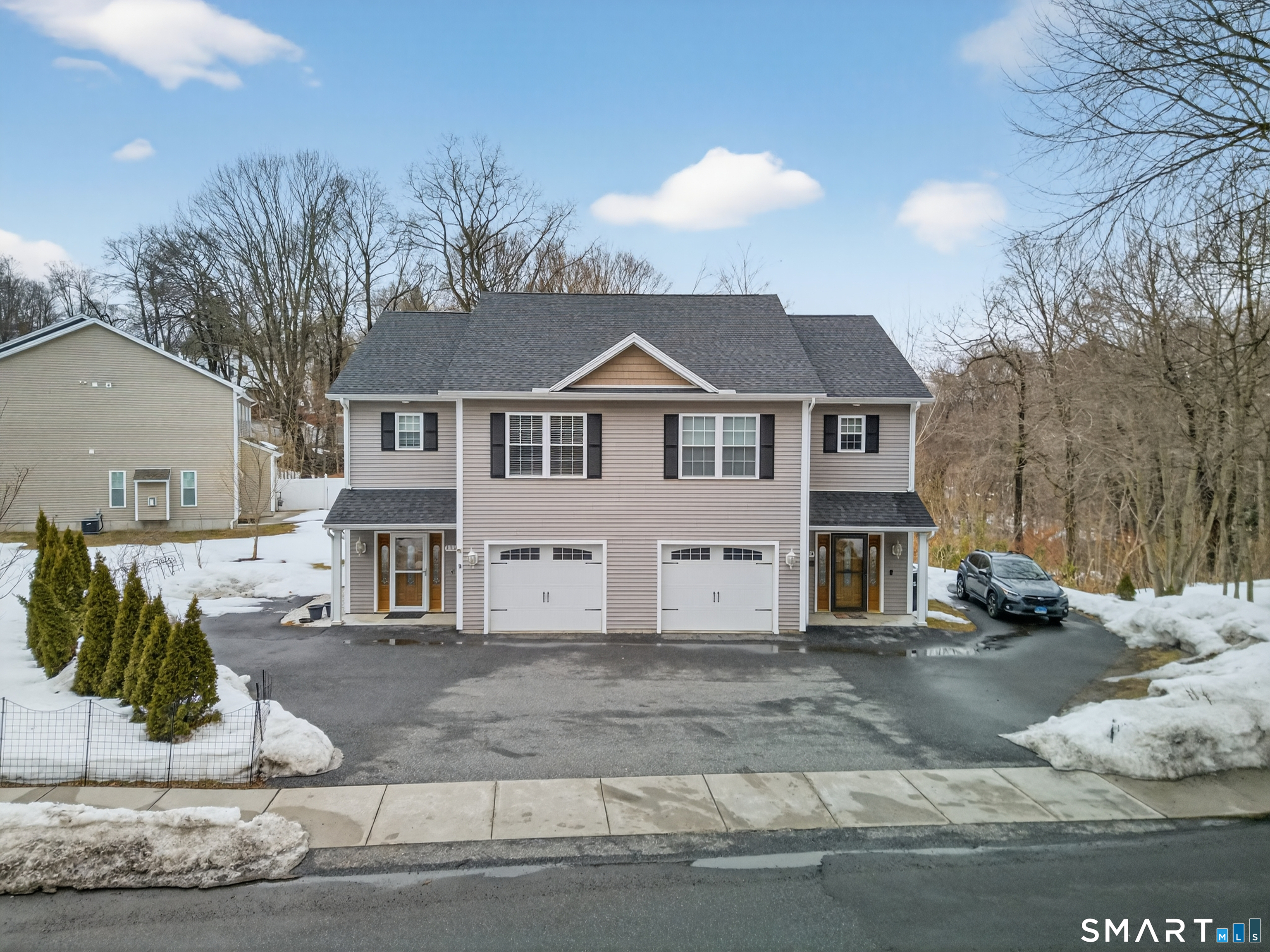 112 Woodruff Avenue Unit: B