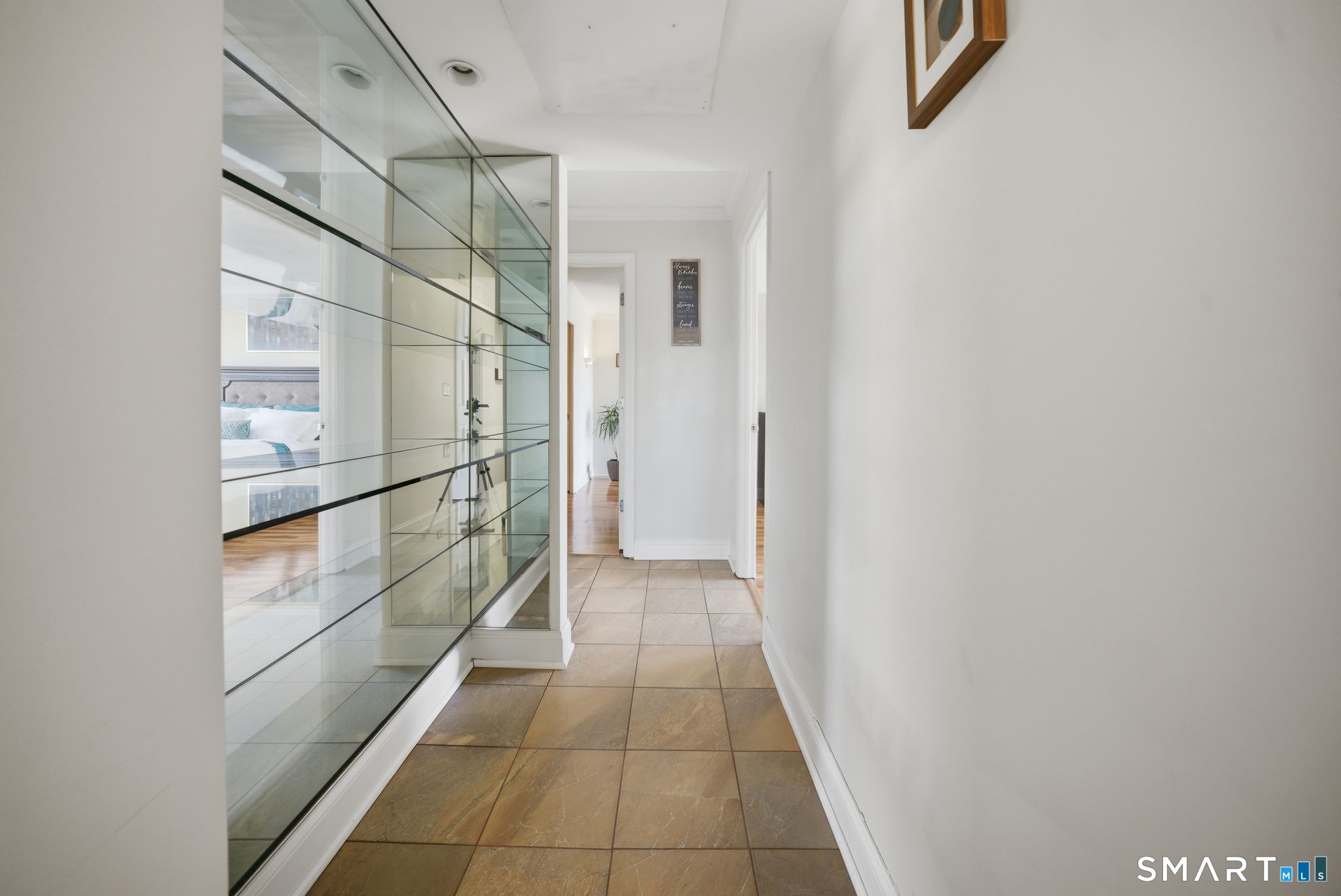 1 Gold Street 17D&E