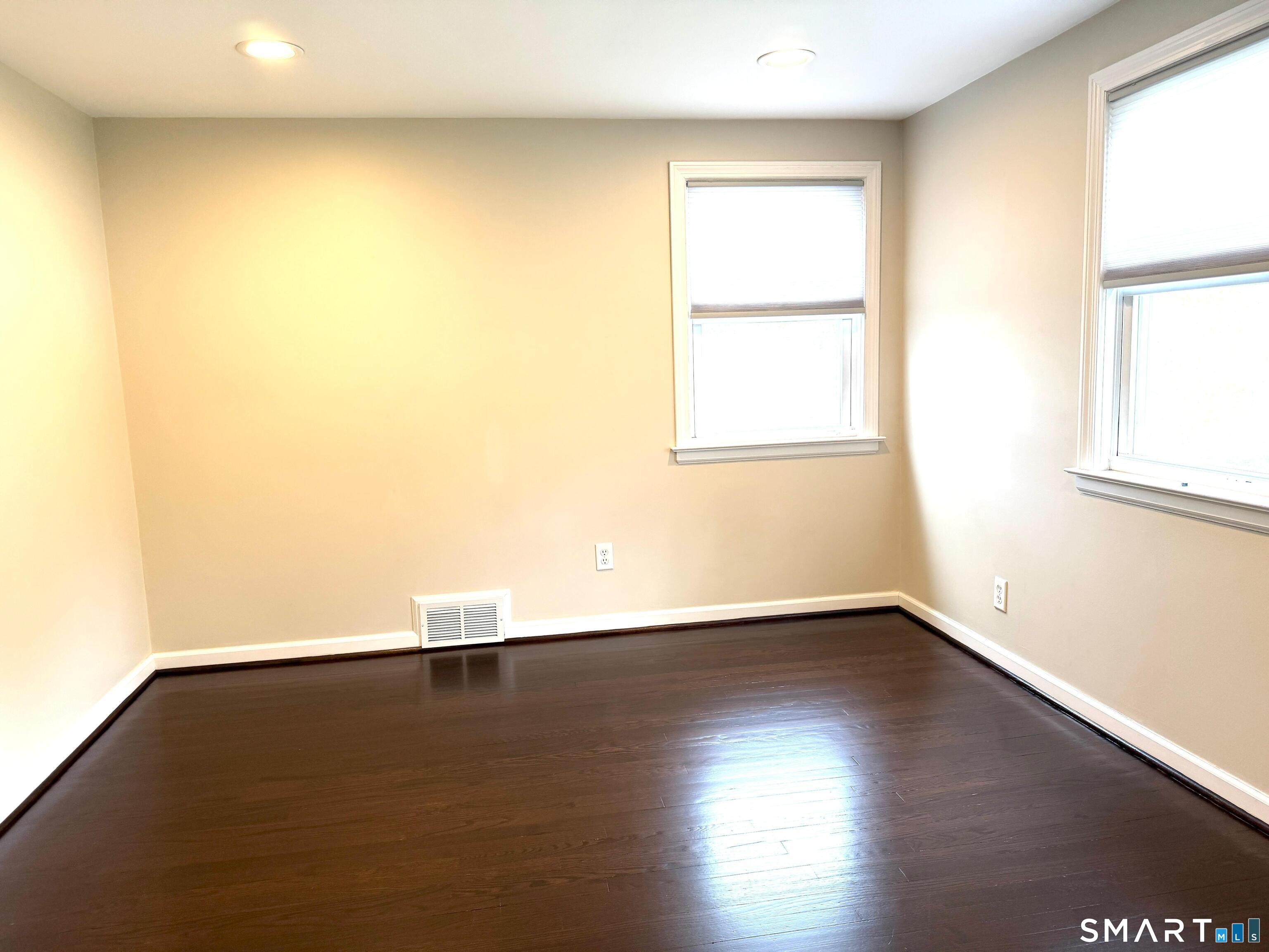 28 Miamis Road