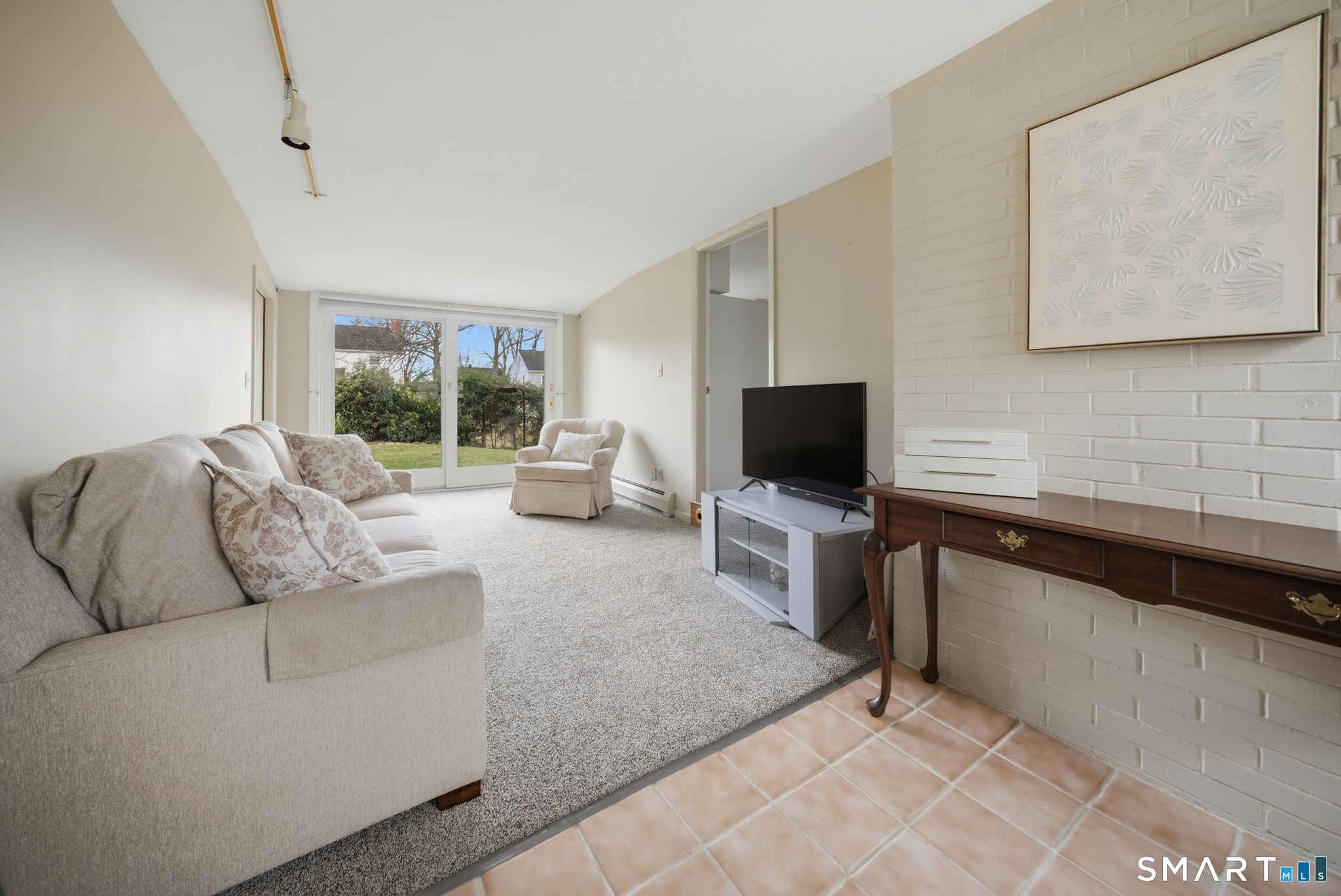 11 Orchard Hill Drive