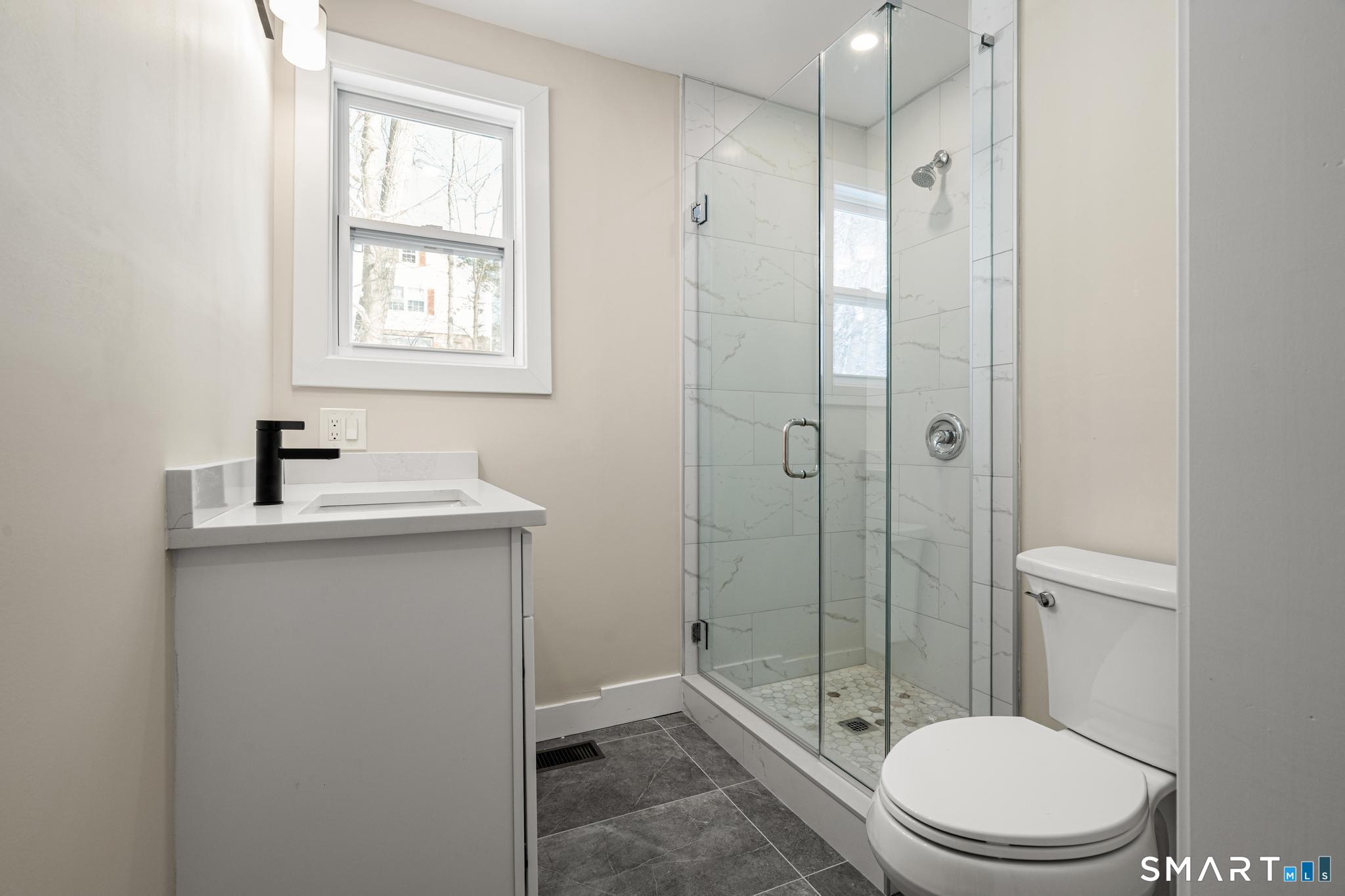 6 Juniper Ridge Drive