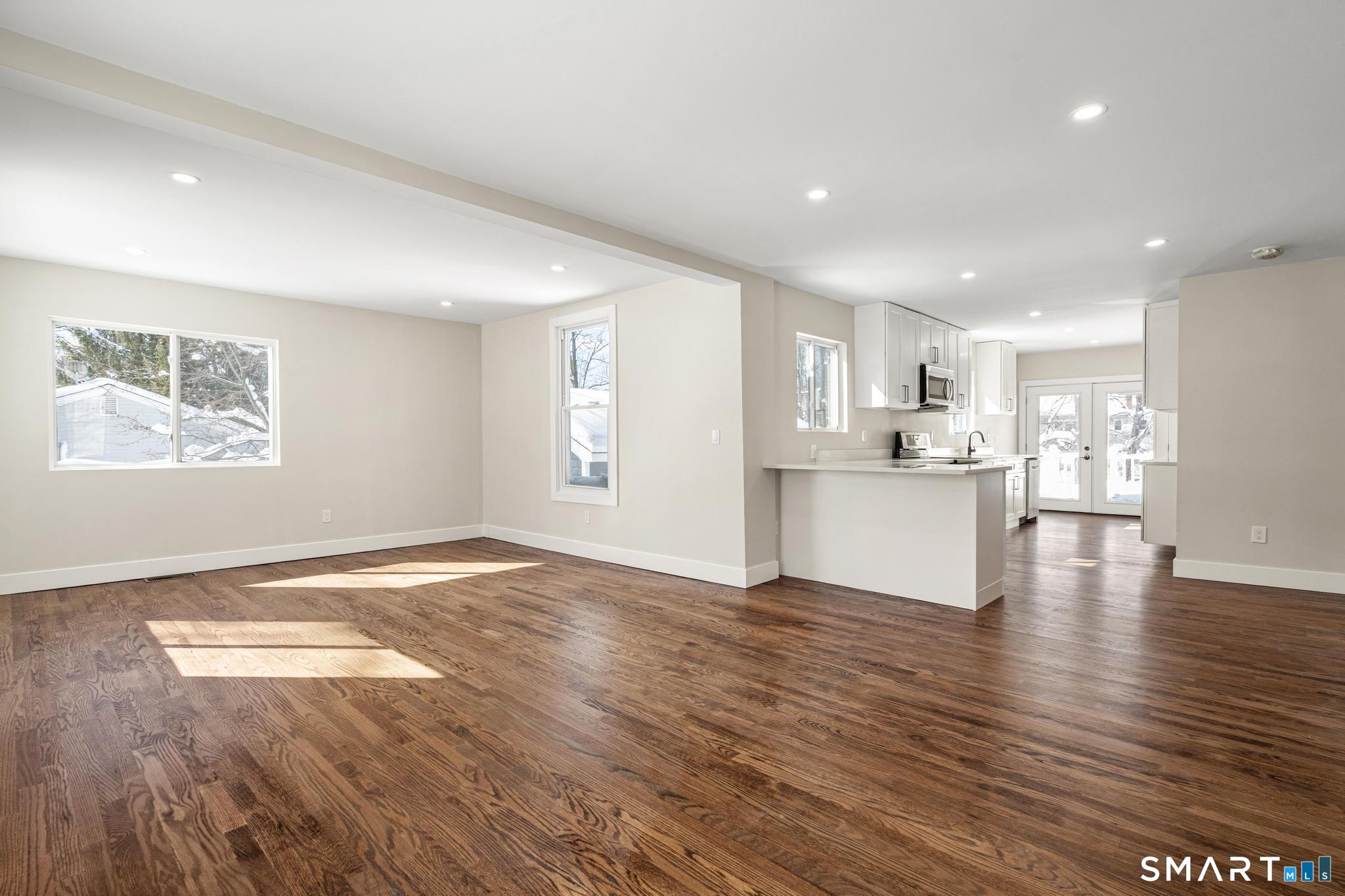 6 Juniper Ridge Drive