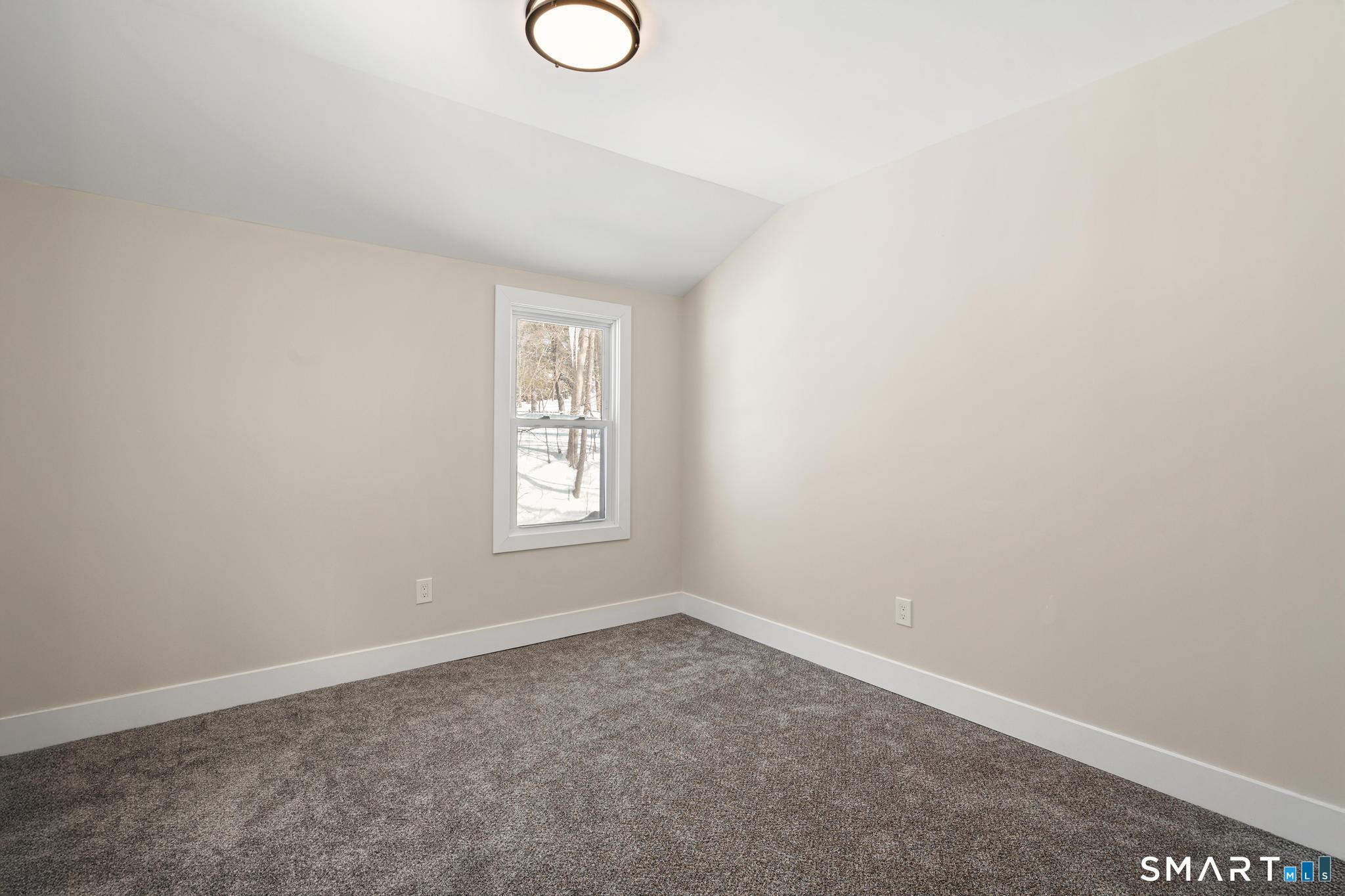 6 Juniper Ridge Drive