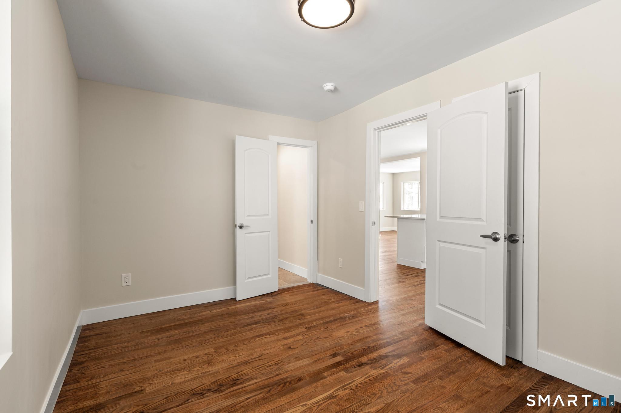 6 Juniper Ridge Drive