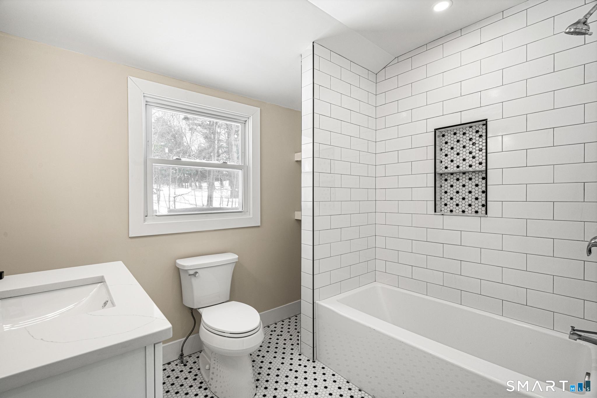 6 Juniper Ridge Drive