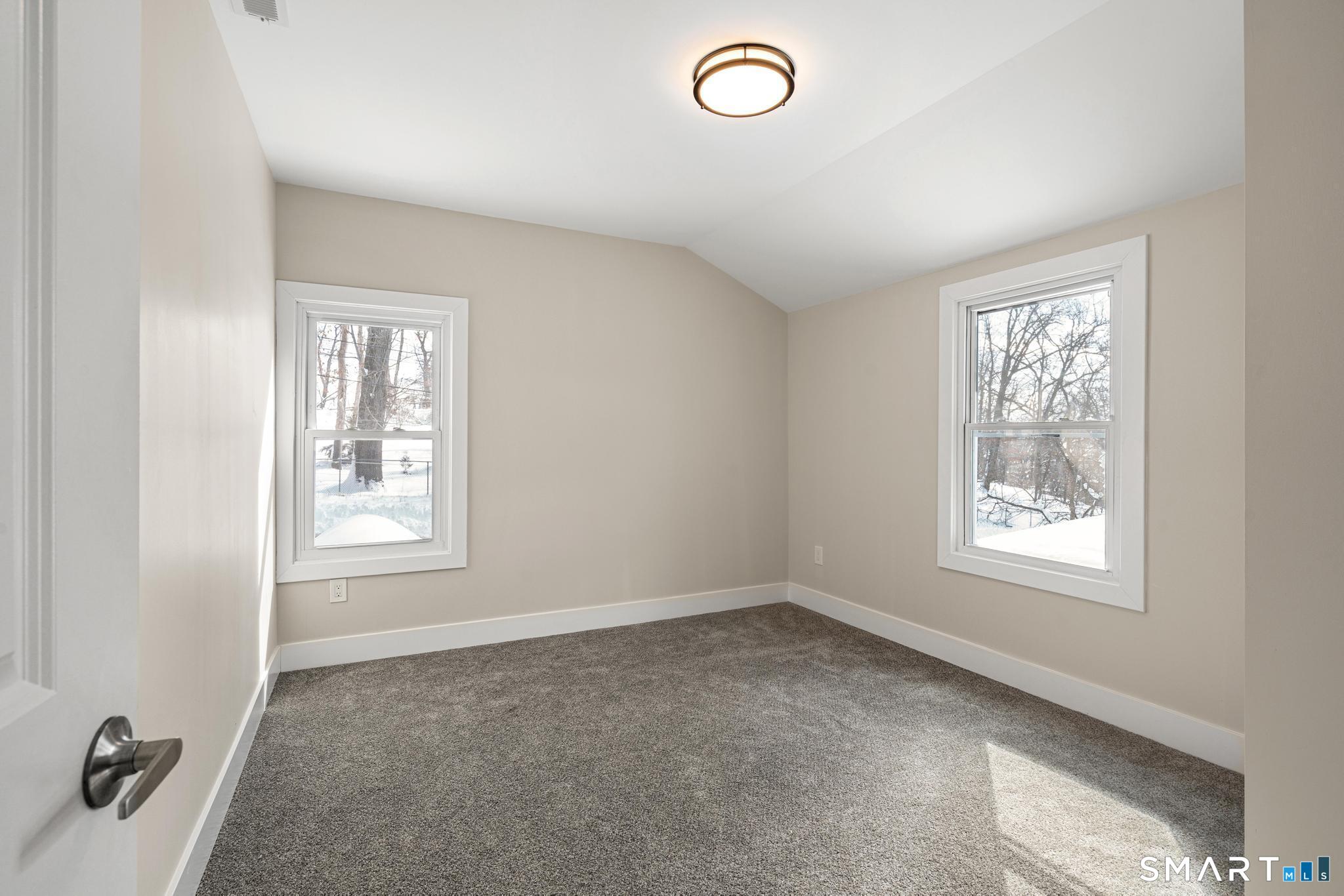 6 Juniper Ridge Drive