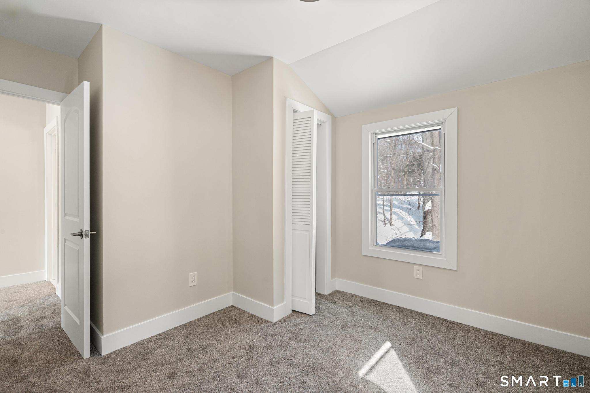 6 Juniper Ridge Drive