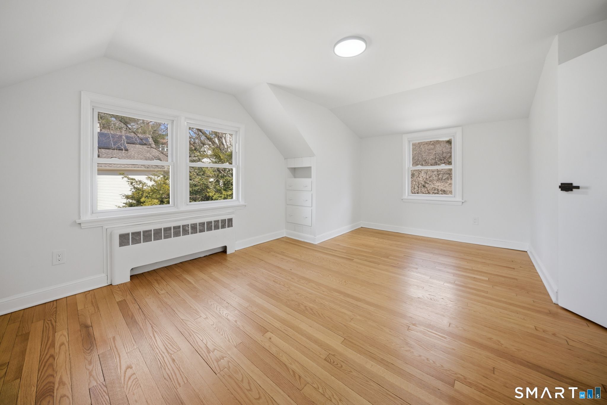 35 Dyer Avenue