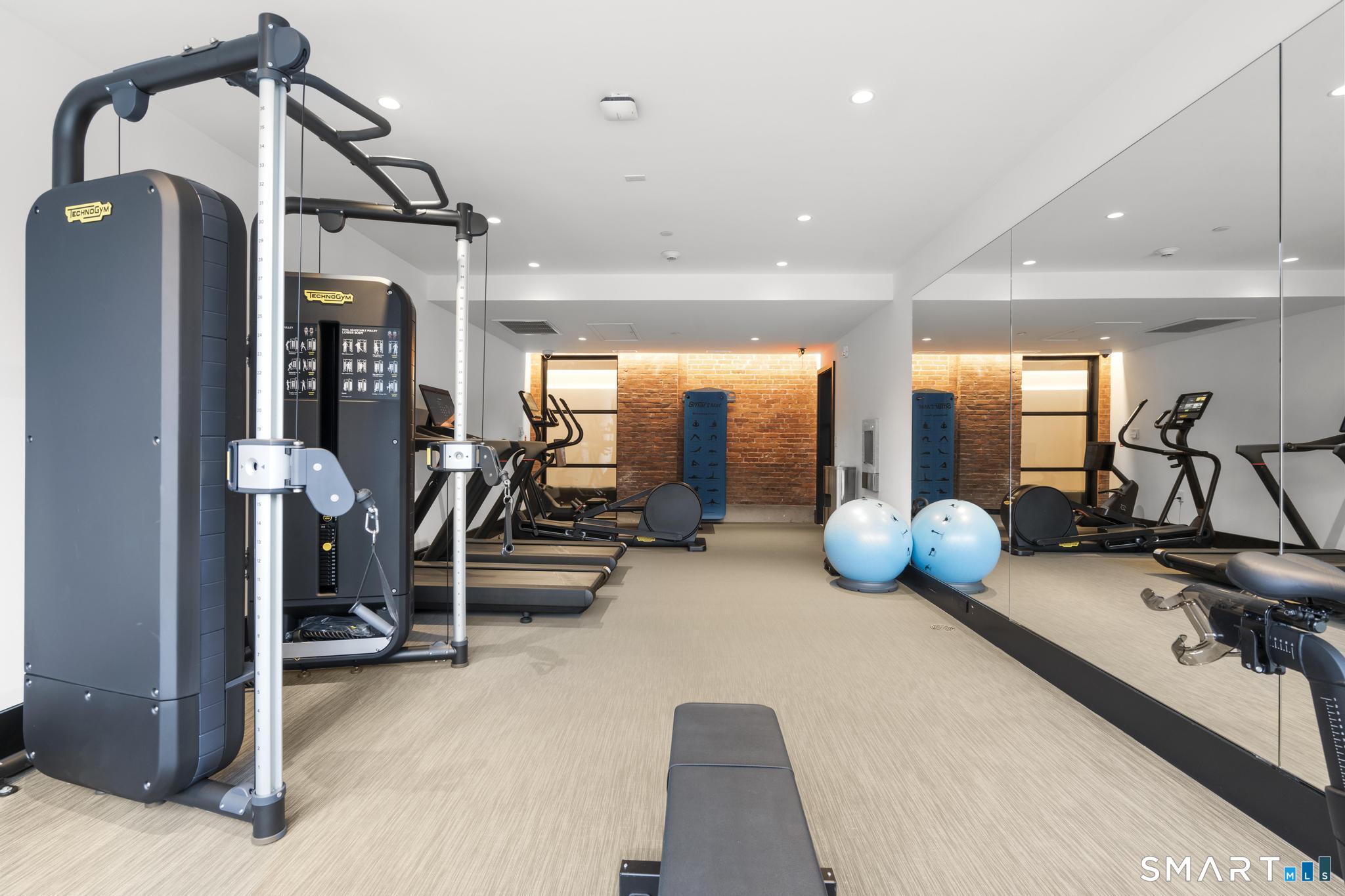 41 Richmondville Avenue