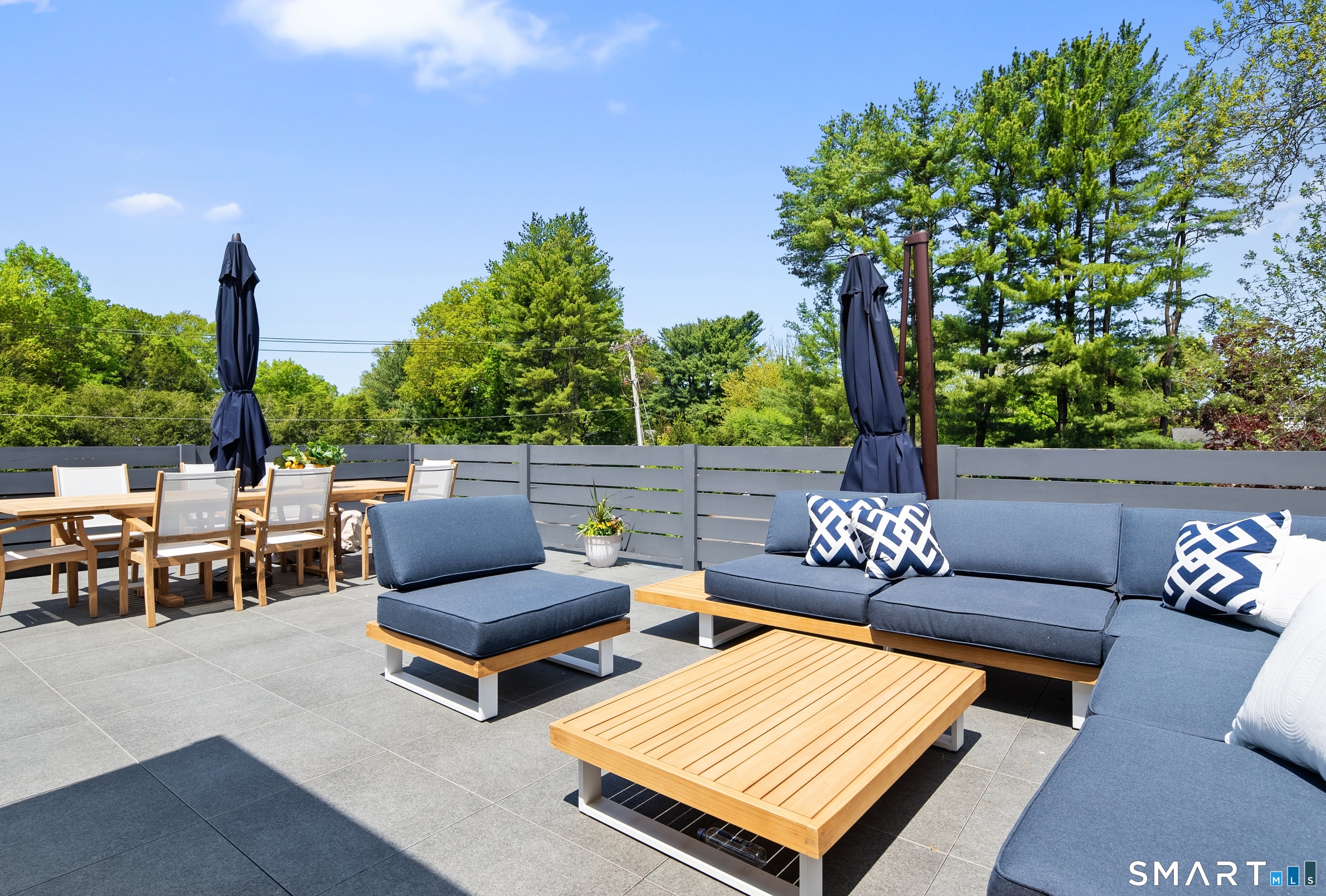 41 Richmondville Avenue