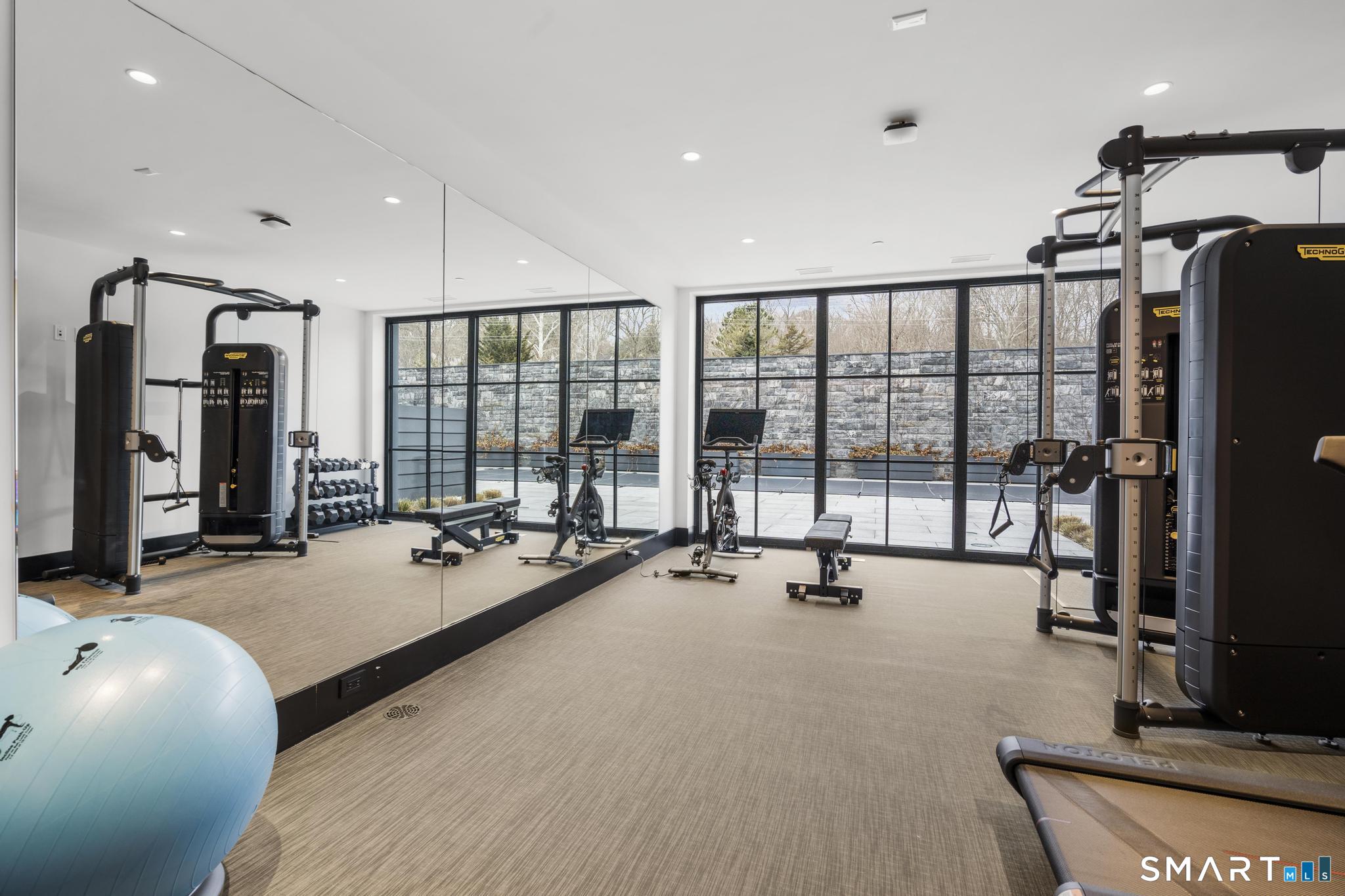 41 Richmondville Avenue