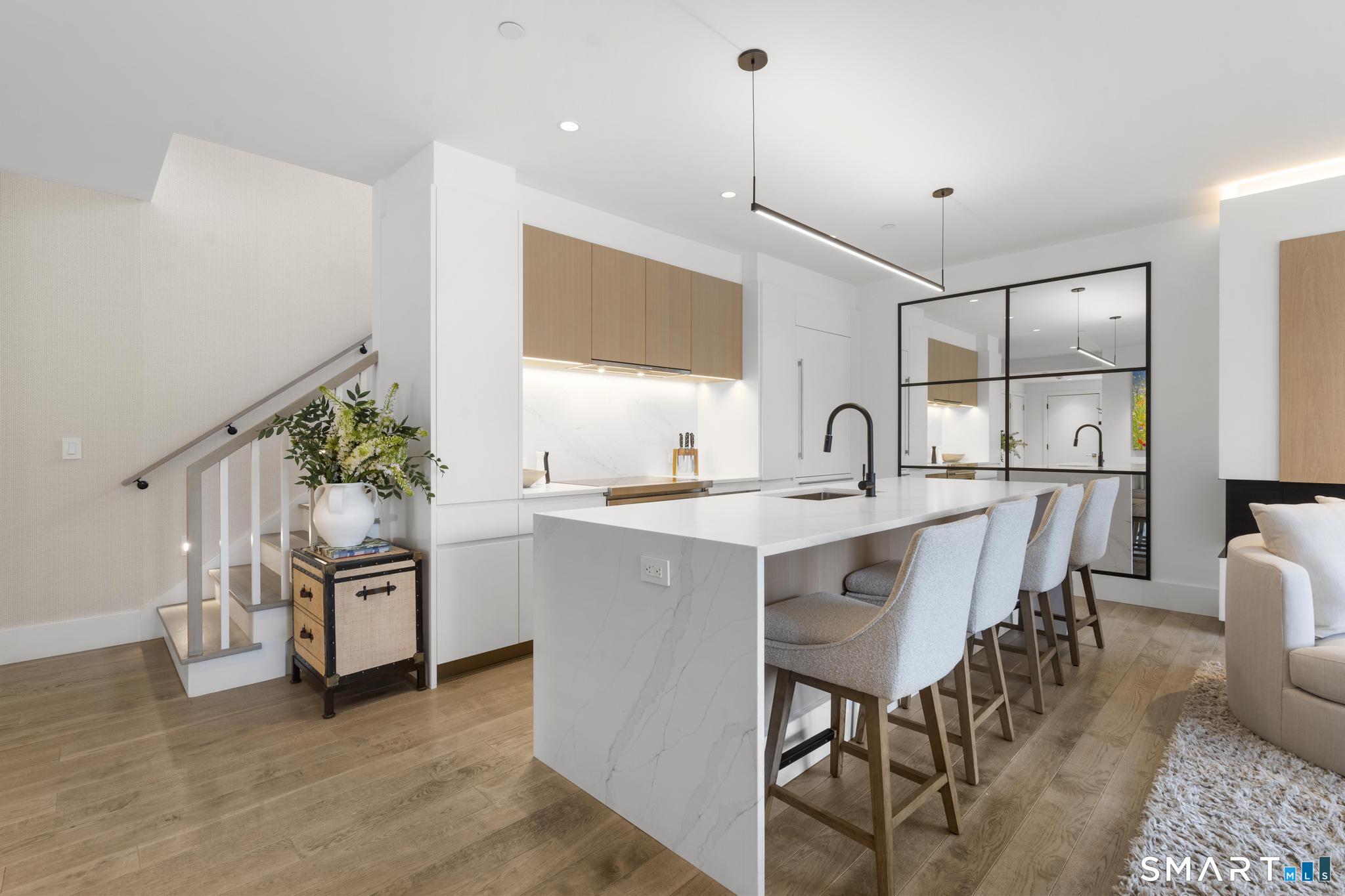 41 Richmondville Avenue