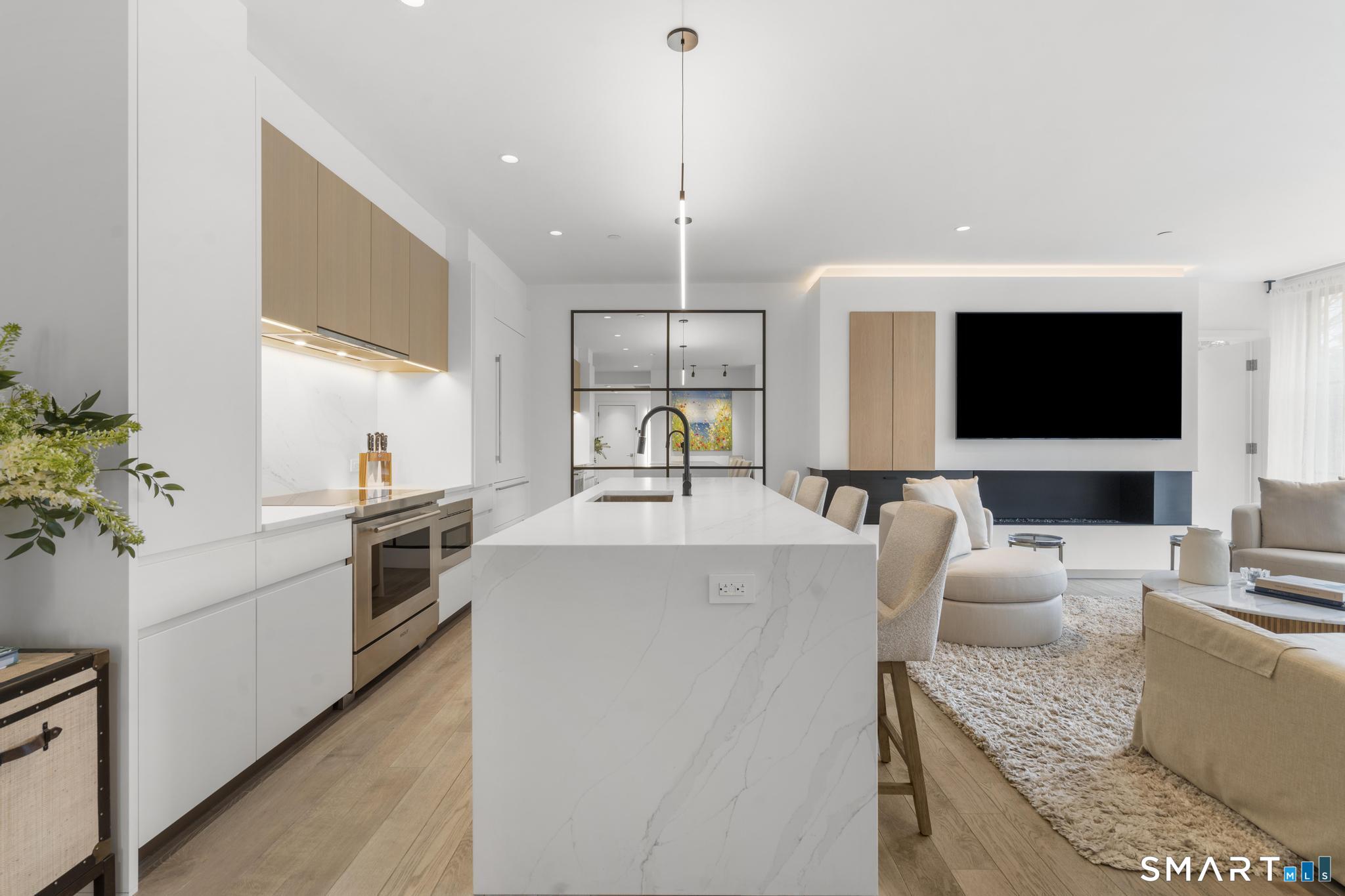 41 Richmondville Avenue