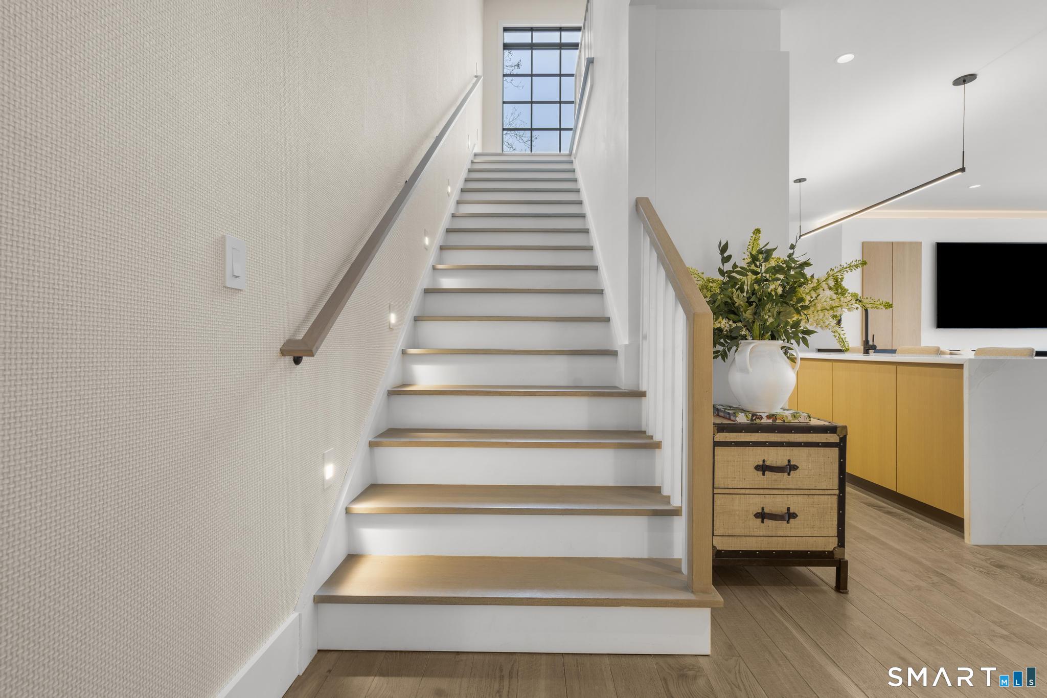 41 Richmondville Avenue