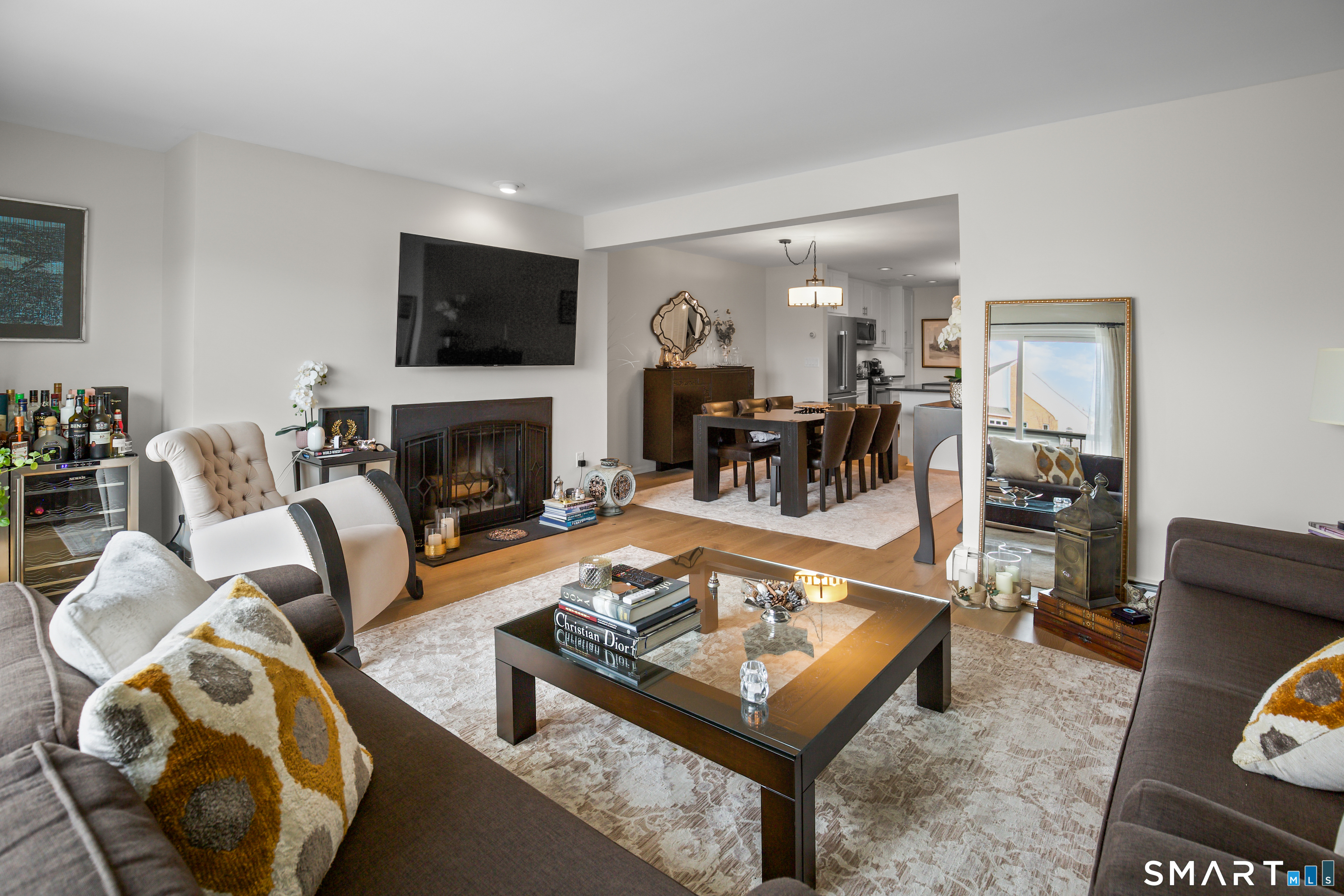 105 Harbor Drive 112