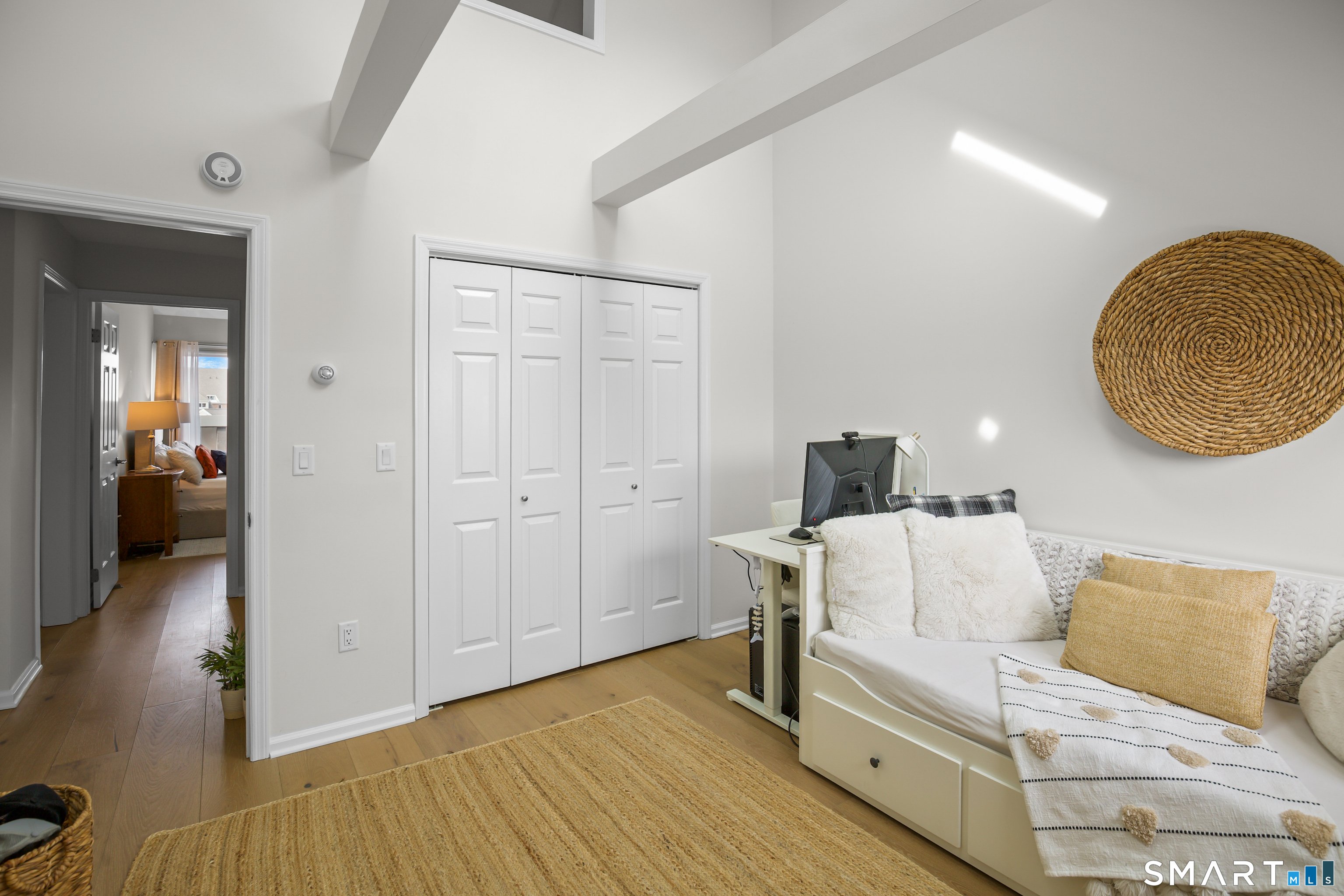 105 Harbor Drive 112