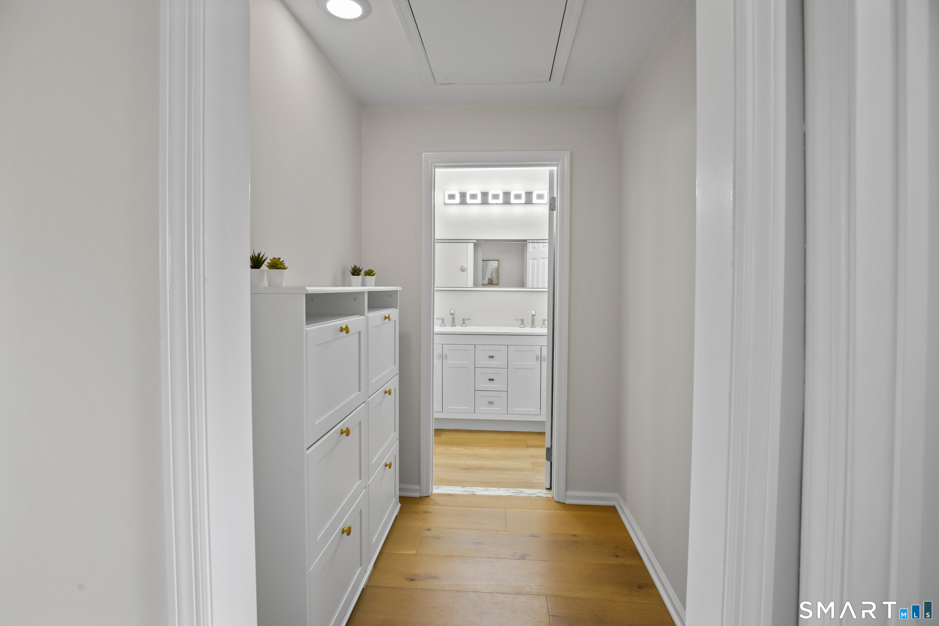 105 Harbor Drive 112