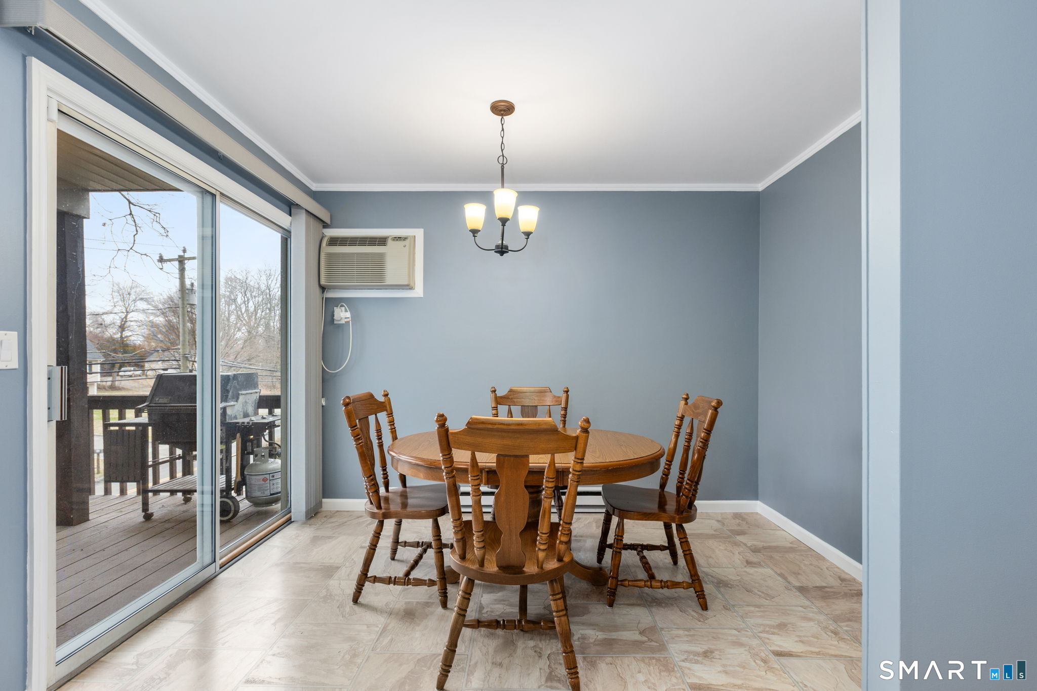 20 East Pembroke Road Unit: 4