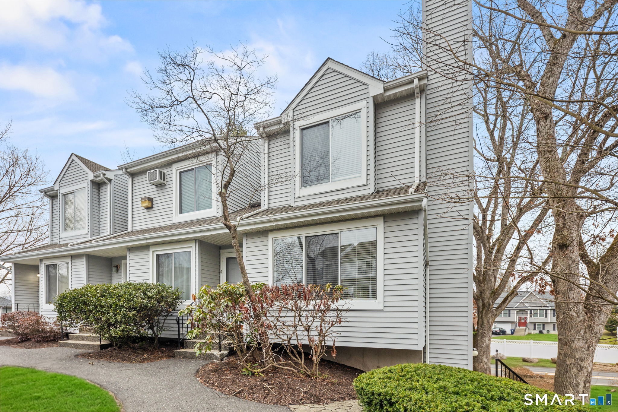 20 East Pembroke Road Unit: 4