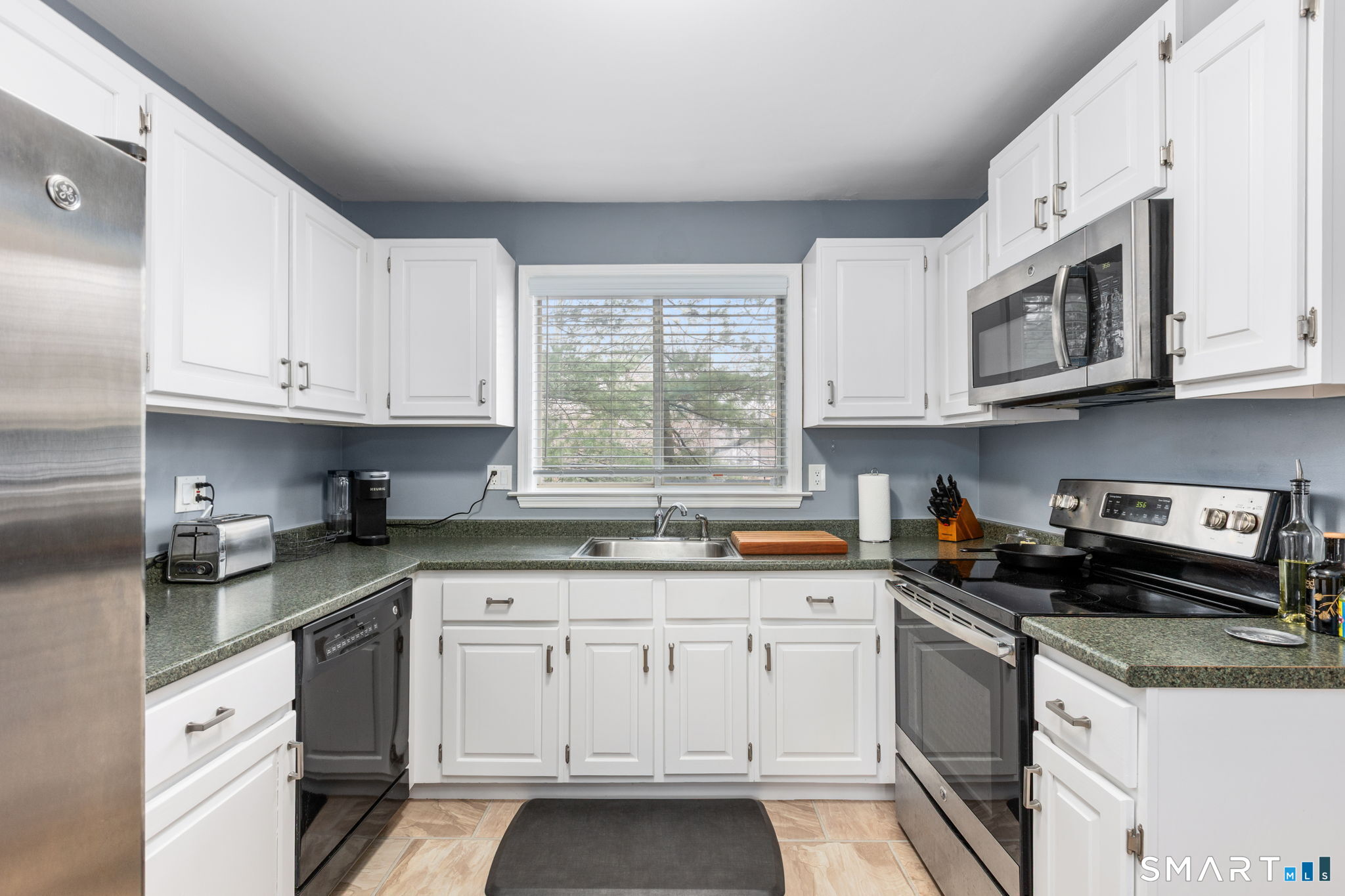 20 East Pembroke Road Unit: 4