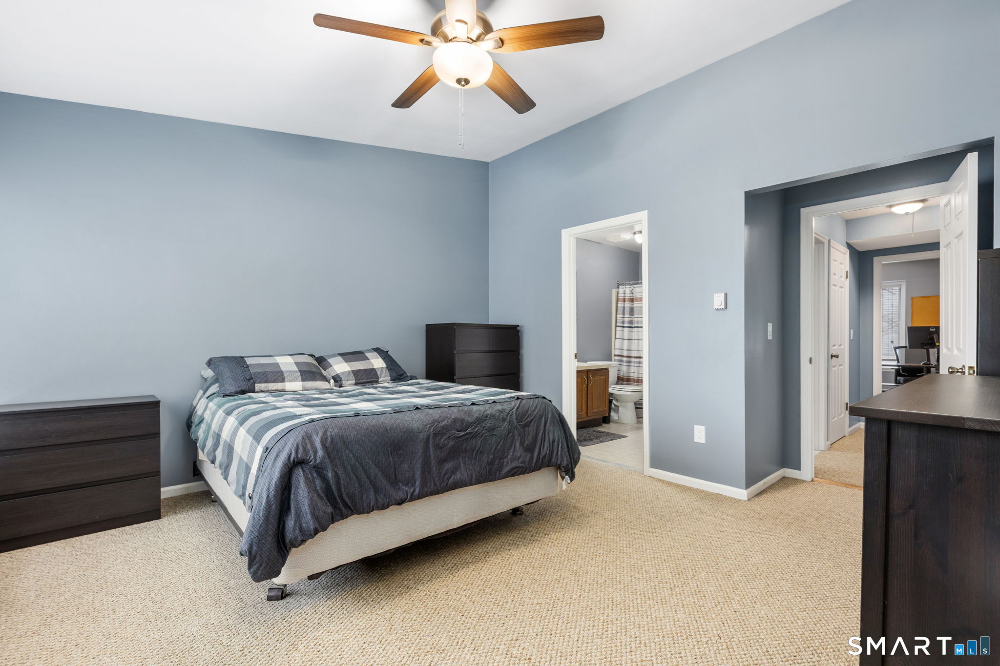 20 East Pembroke Road Unit: 4