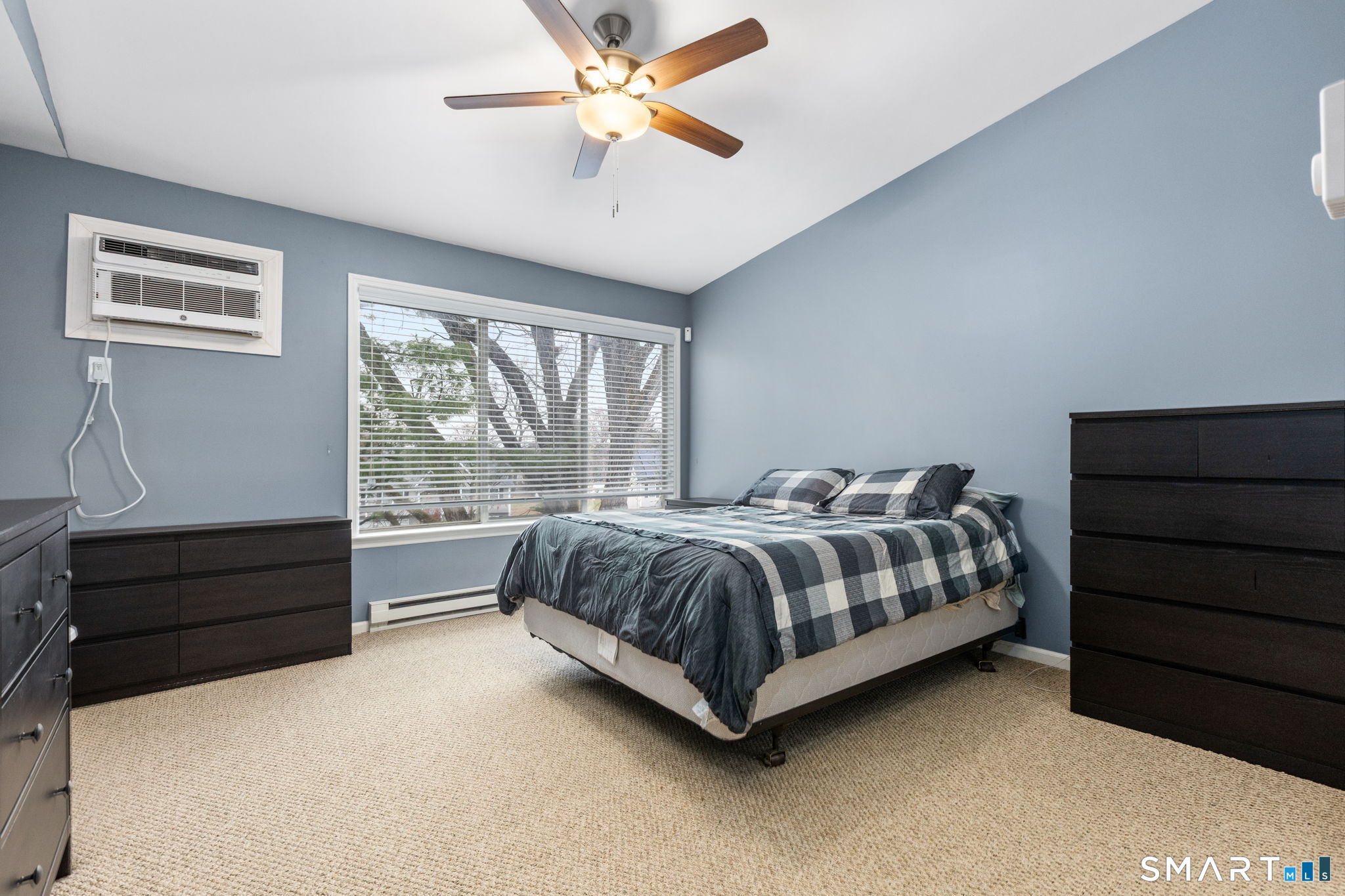 20 East Pembroke Road Unit: 4