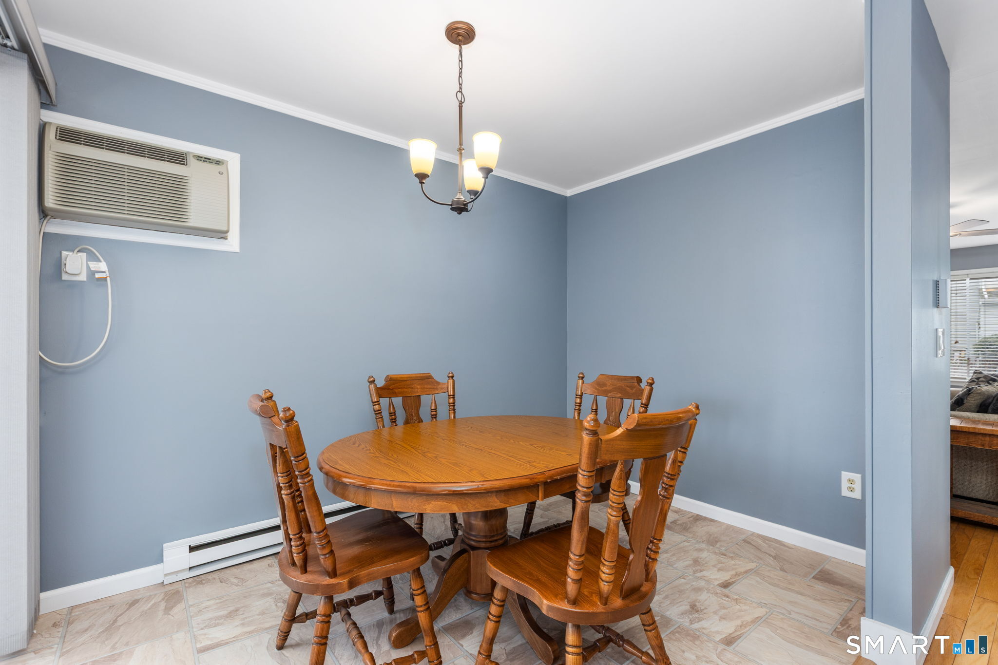 20 East Pembroke Road Unit: 4