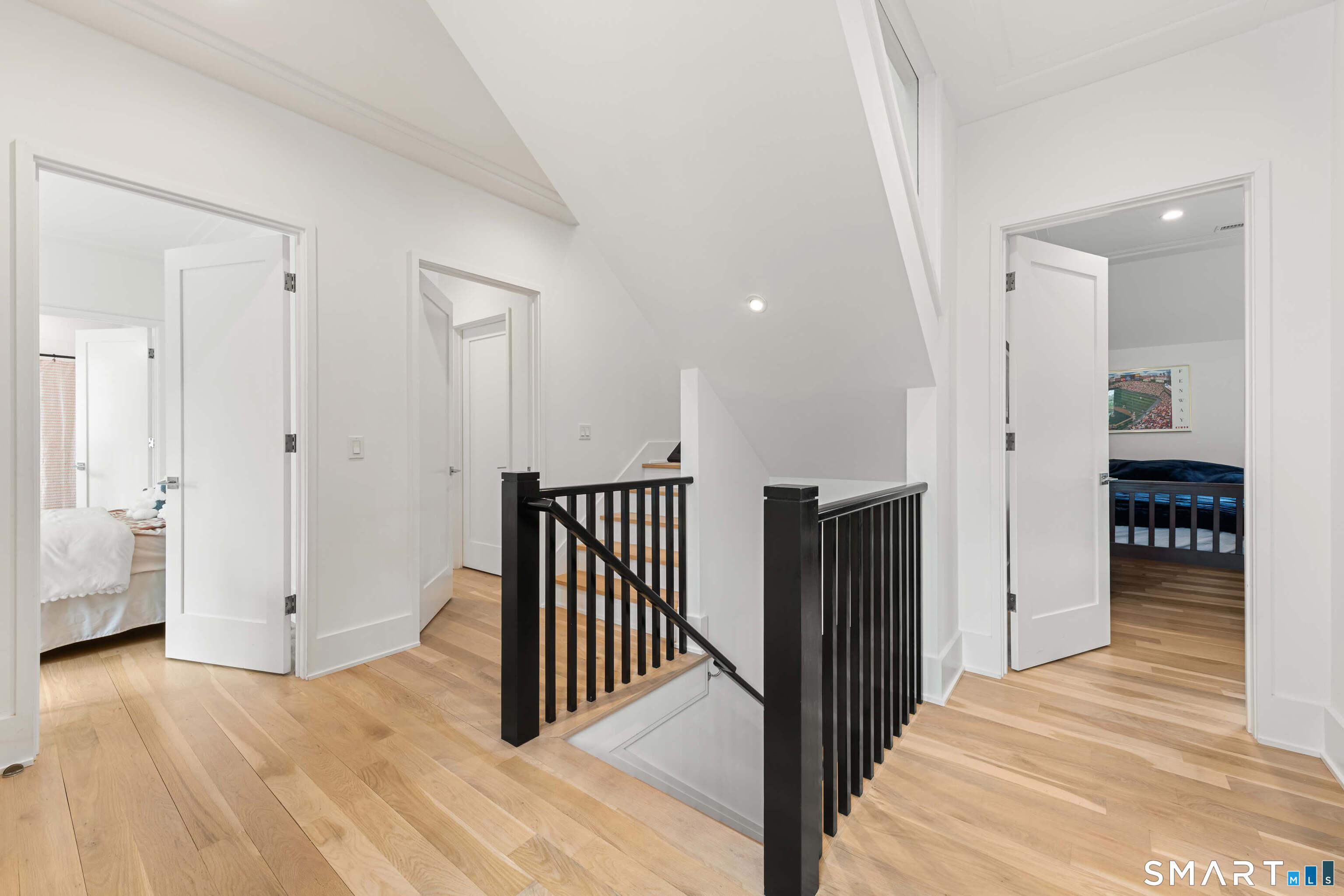 40 Richmondville Avenue