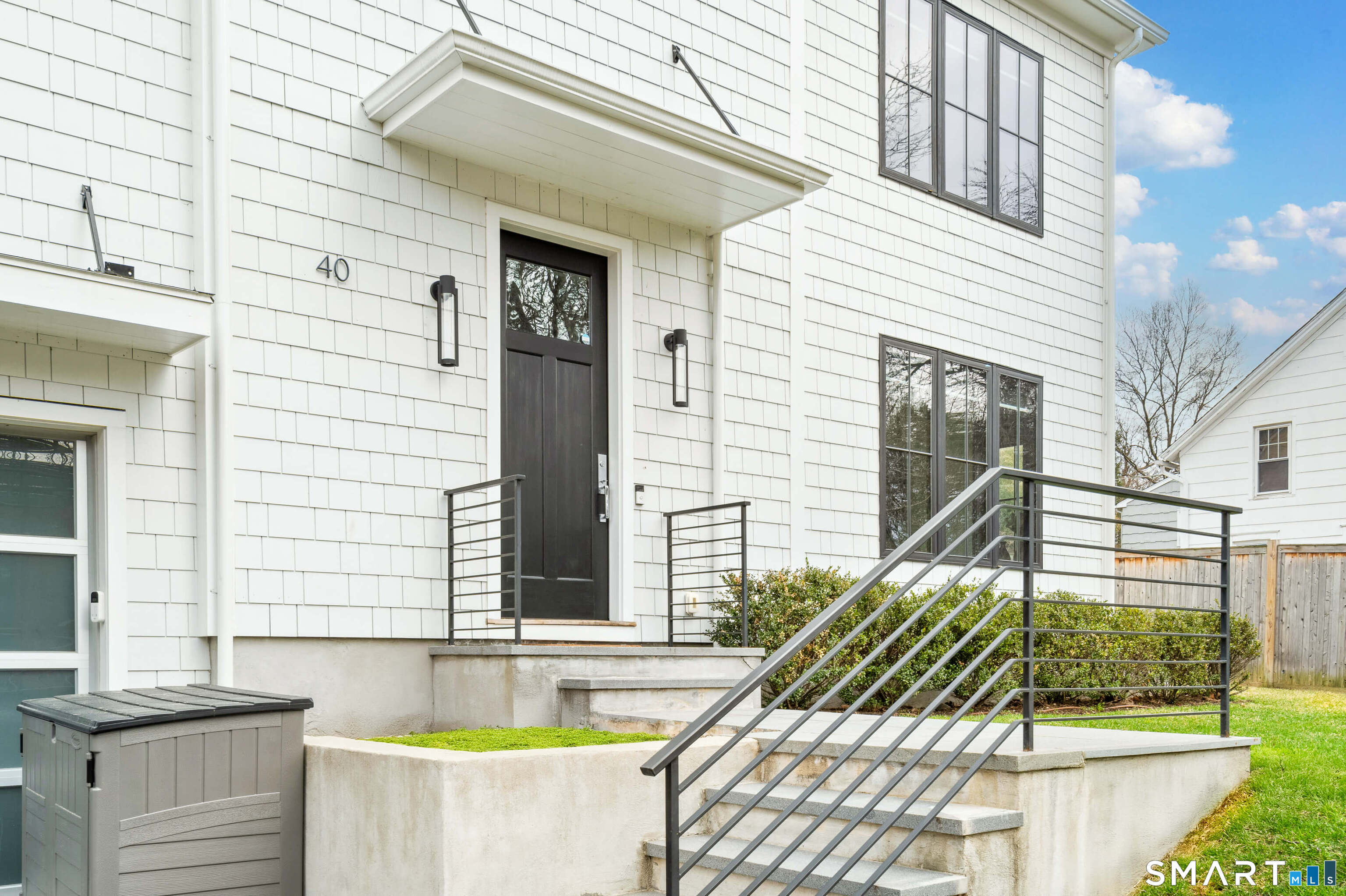 40 Richmondville Avenue