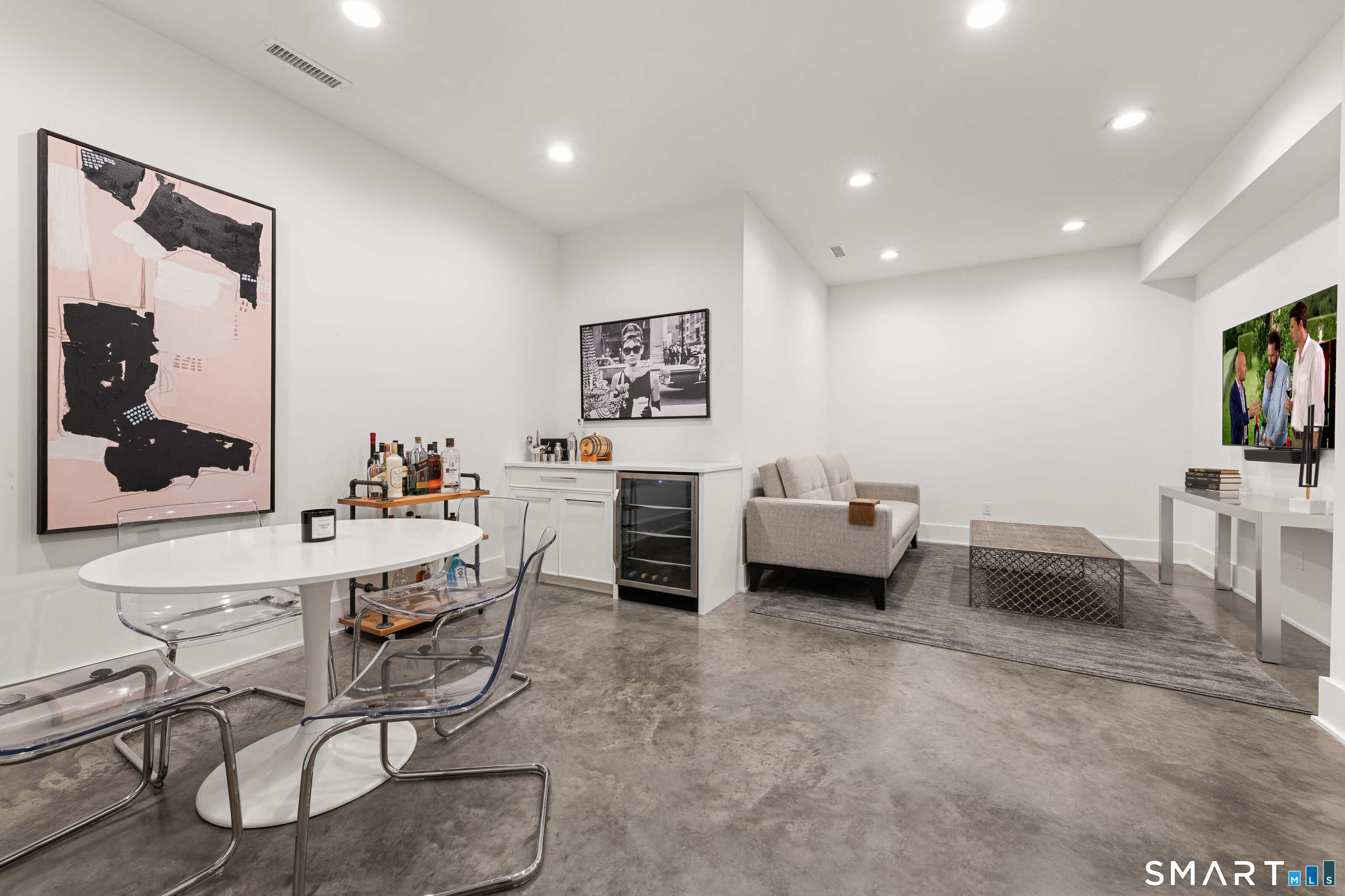 40 Richmondville Avenue