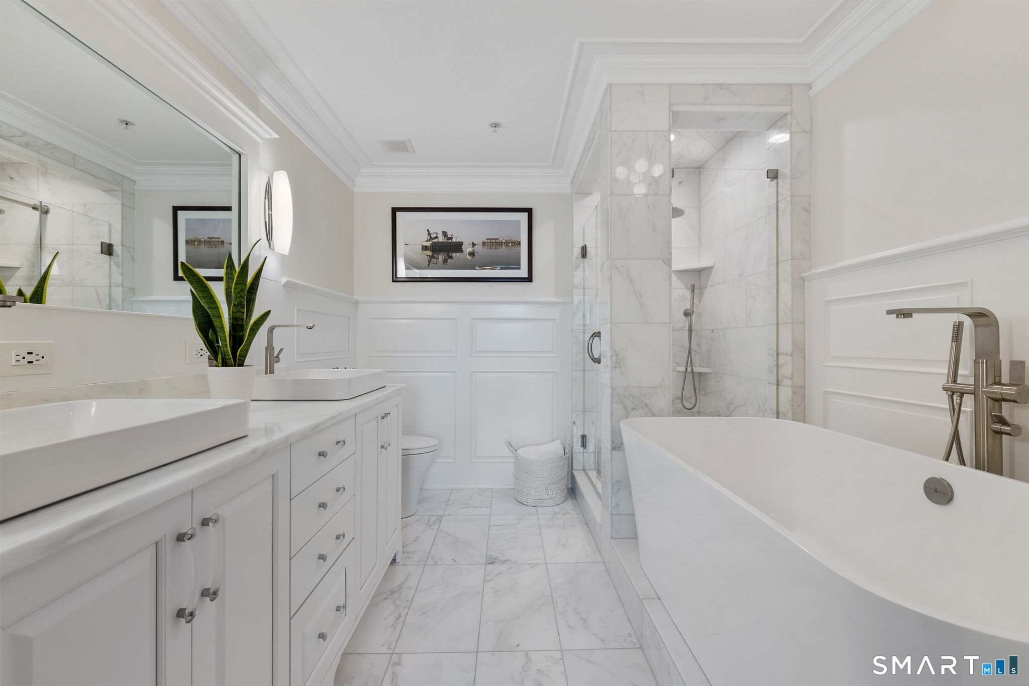 85 Memorial Road 205